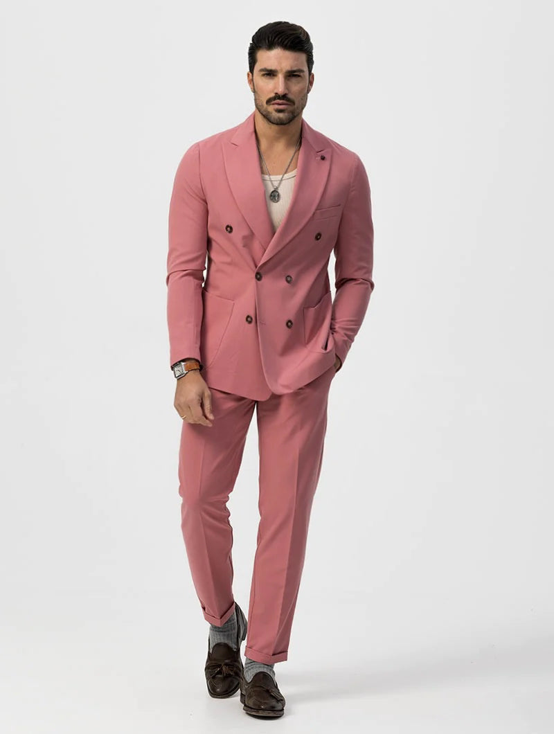 Pink double outlet breasted suit