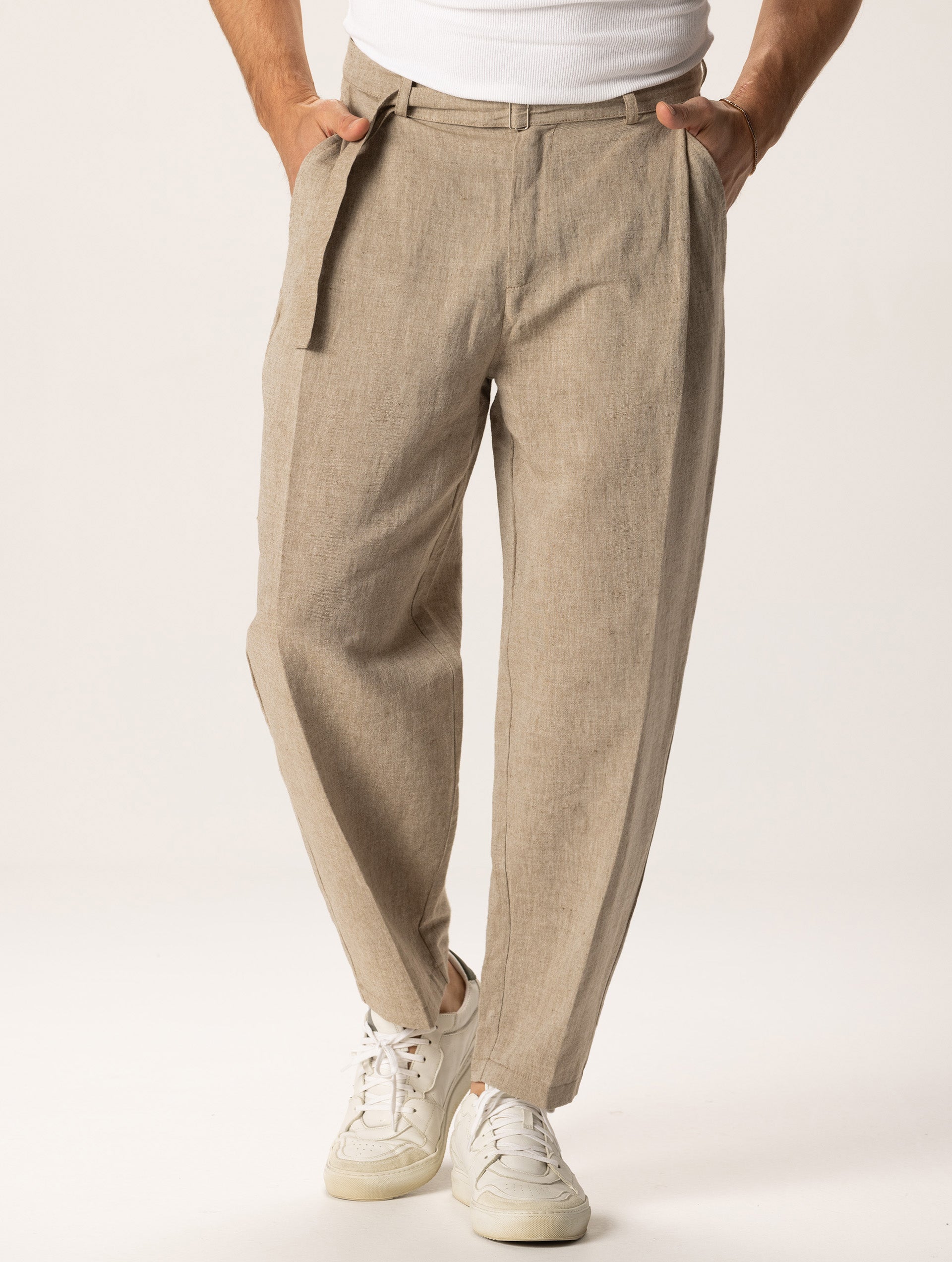 Relaxed linen pants in beige