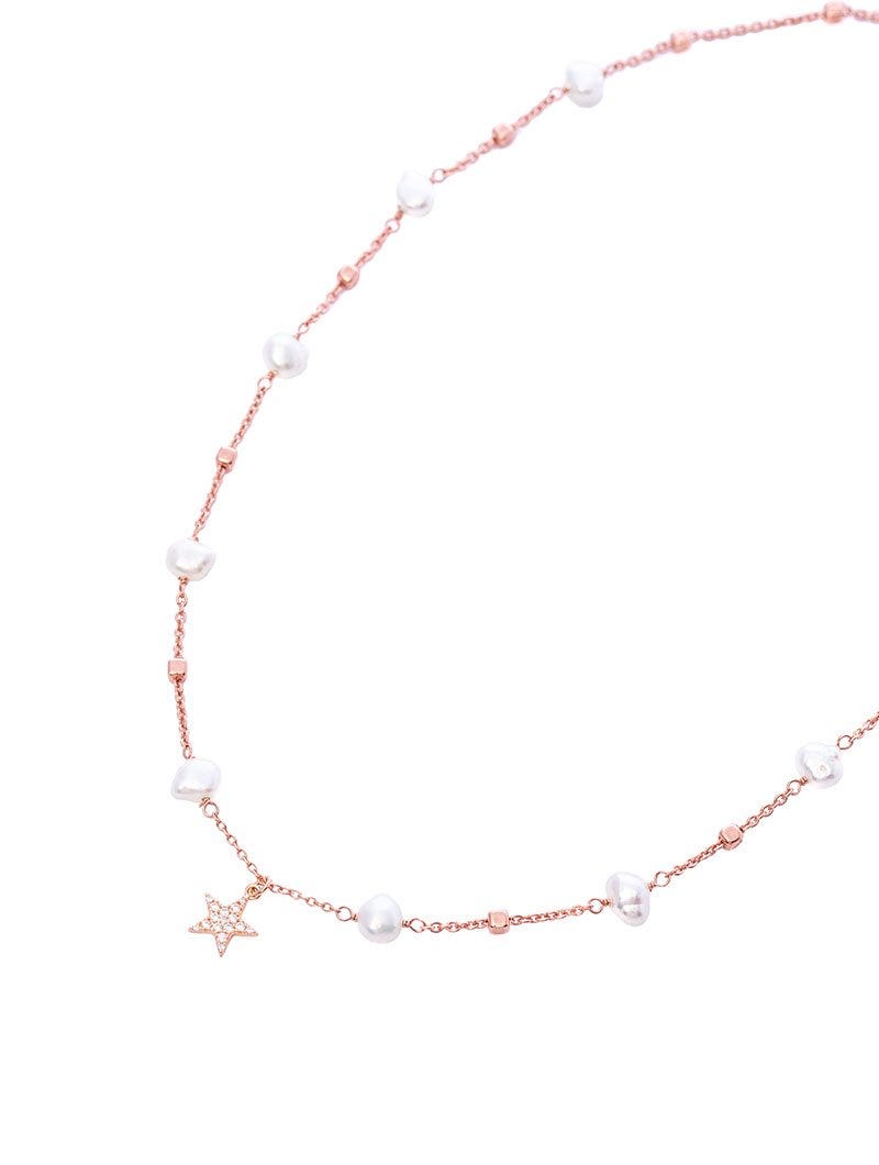 AMELIE NECKLACE IN ROSE GOLD WITH CUBE PEARLS