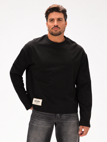 BOXI LONG SLEEVE T-SHIRT IN BLACK