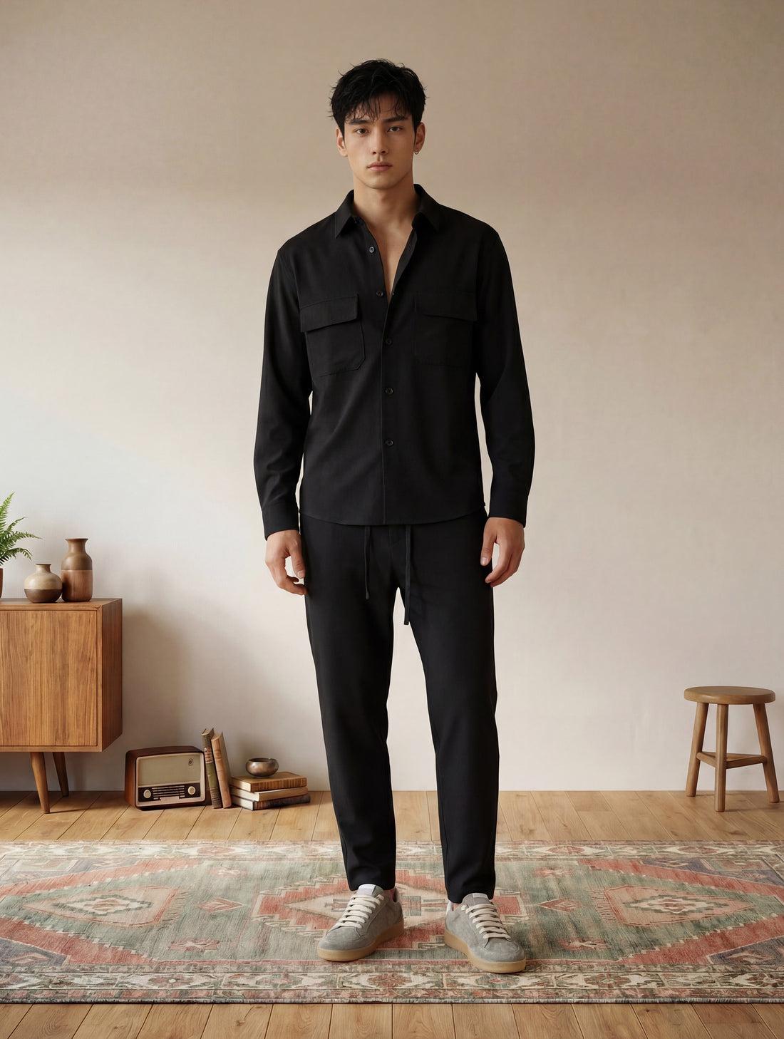 DELON CASUAL PANTS IN BLACK