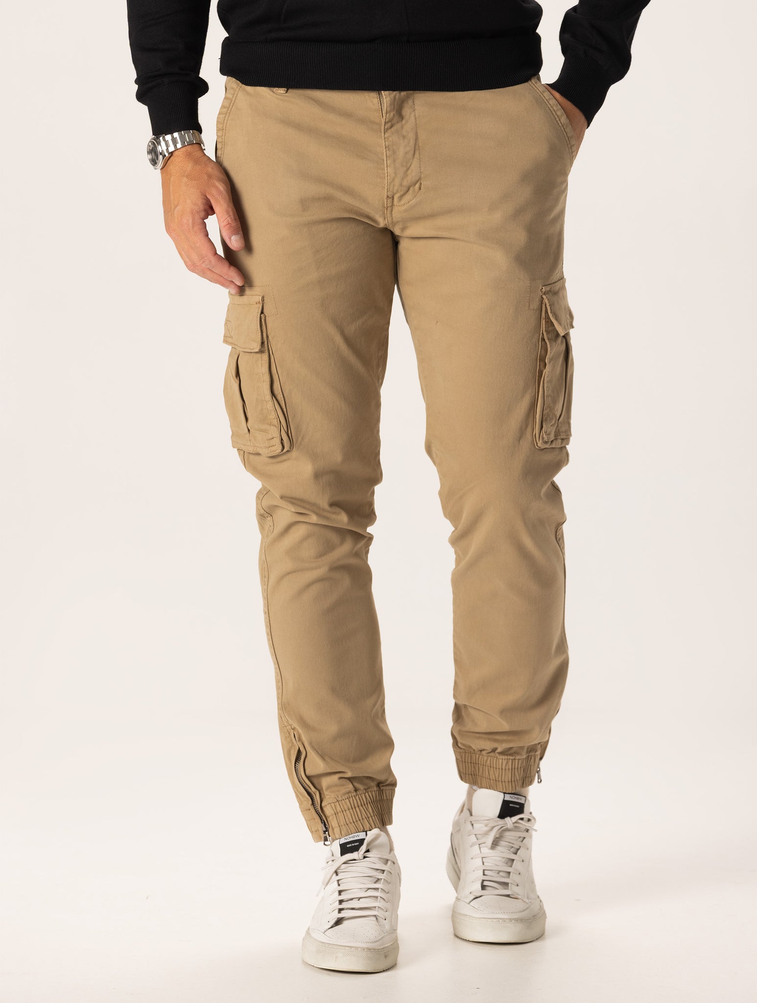 TOURE CARGOHOSE IN KHAKI