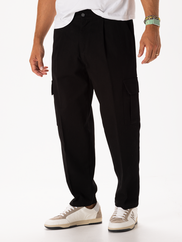 SCHWARZE CARGO-HOSE AUS GABARDINE