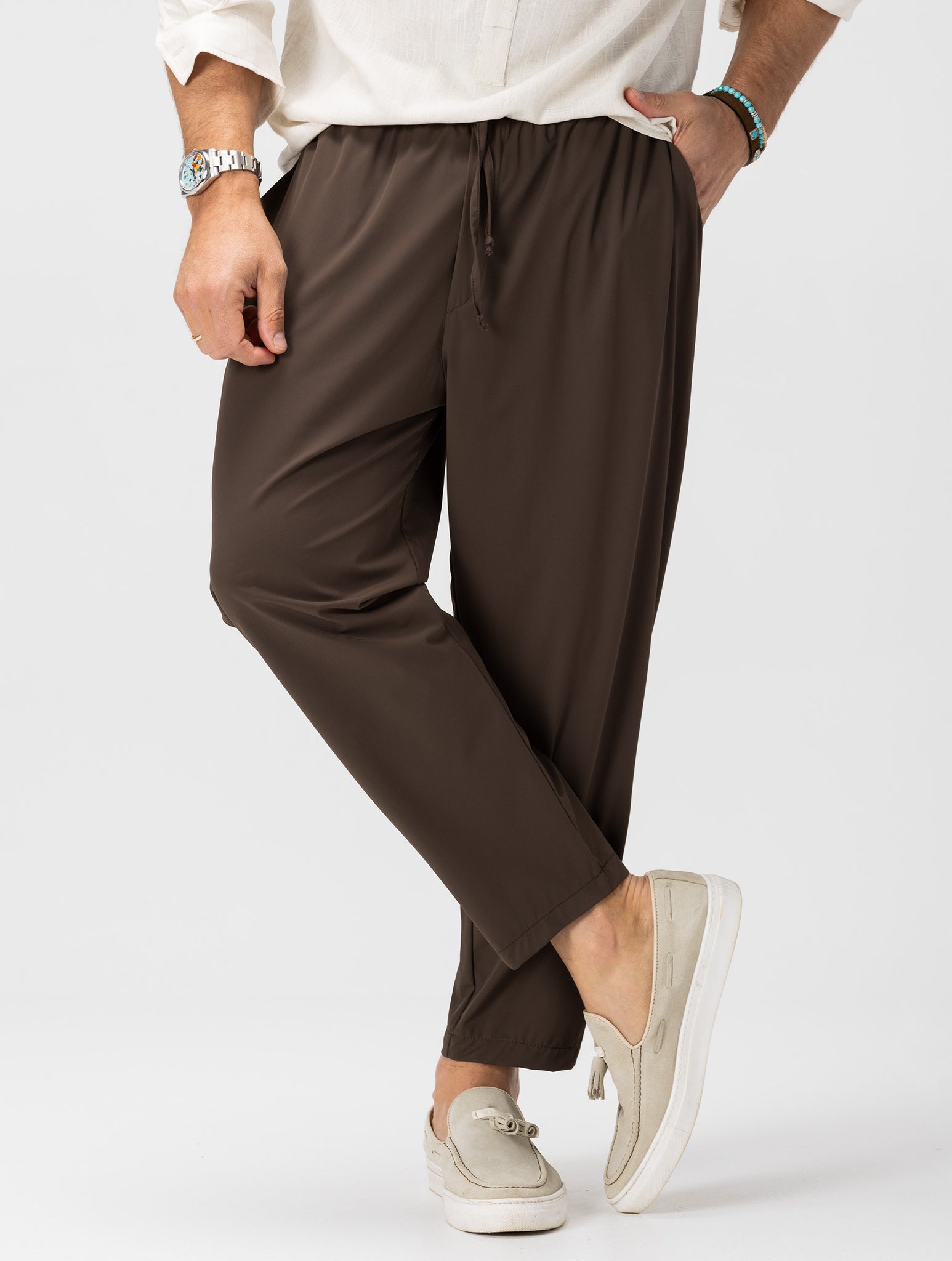 CONNOR CASUAL PANTS IN BROWN