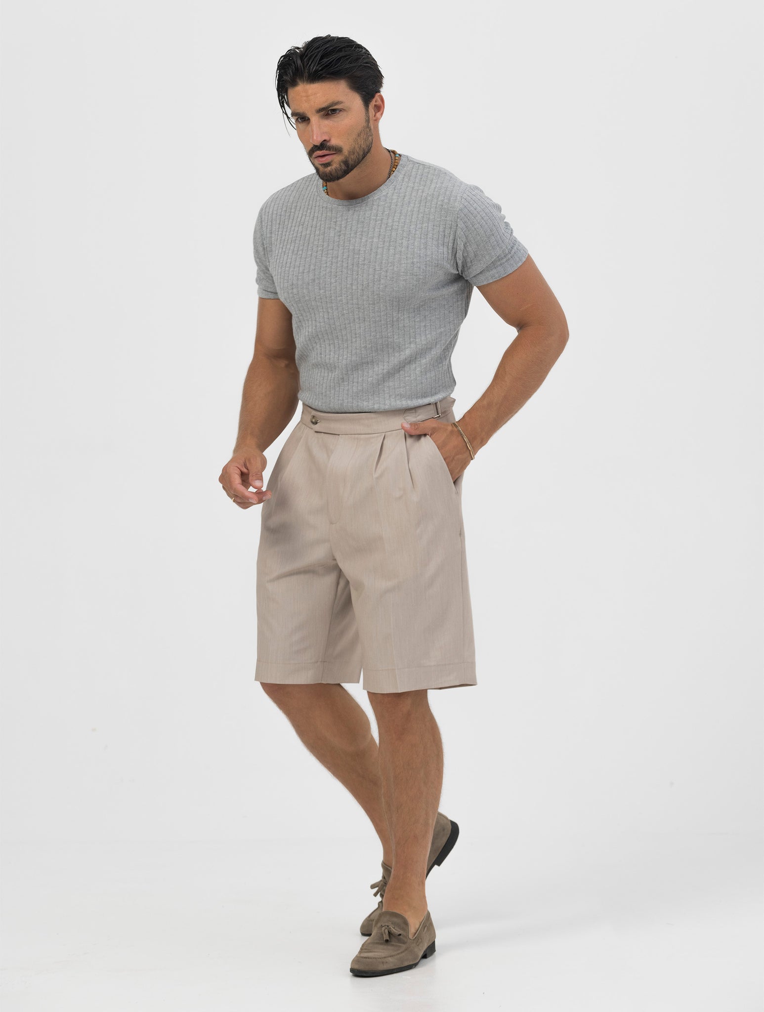 NICK BEIGEFARBENE FORMELLE SHORTS