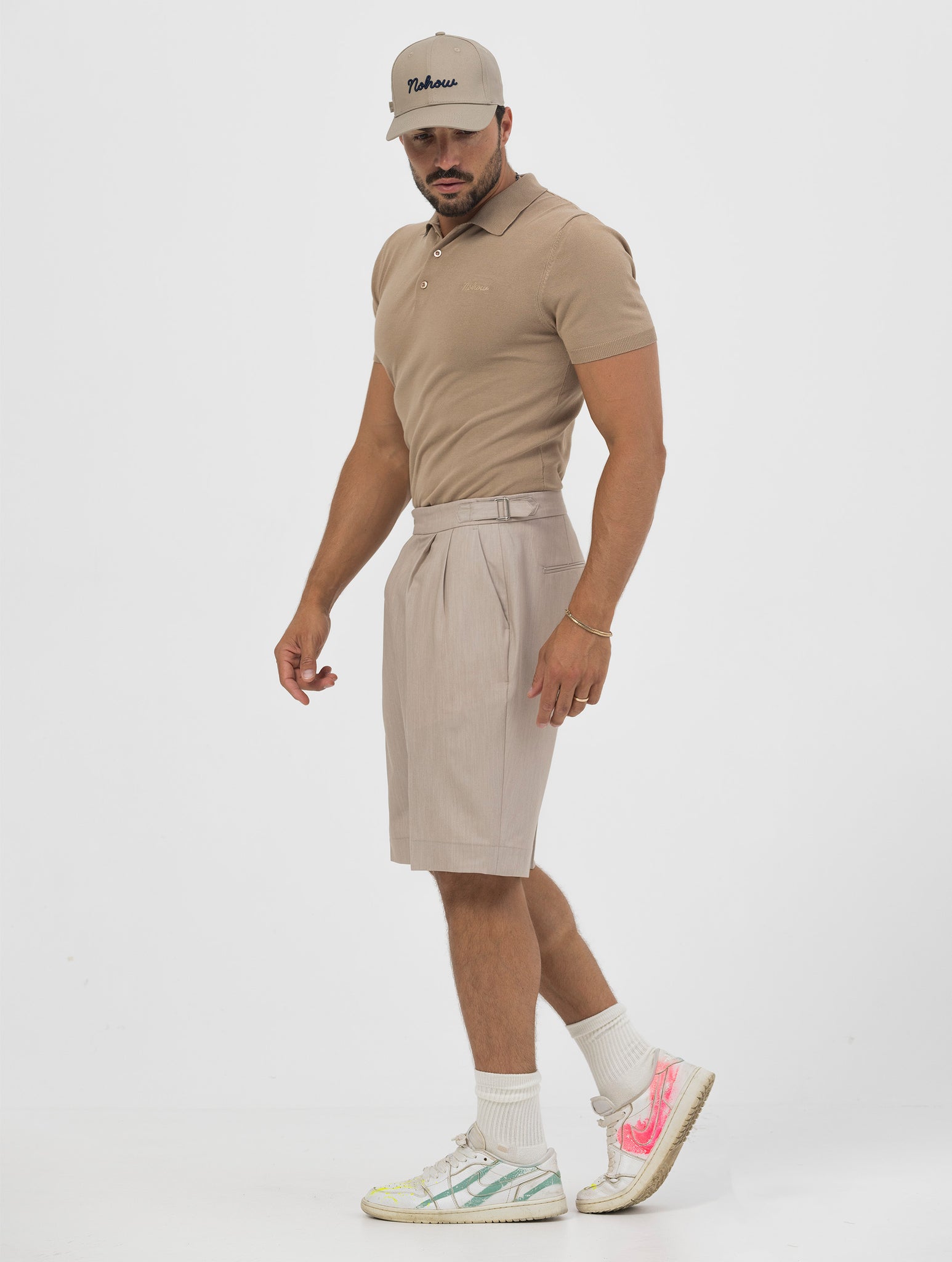 NICK PANTALÓNES CORTOS DE ETIQUETA BEIGE