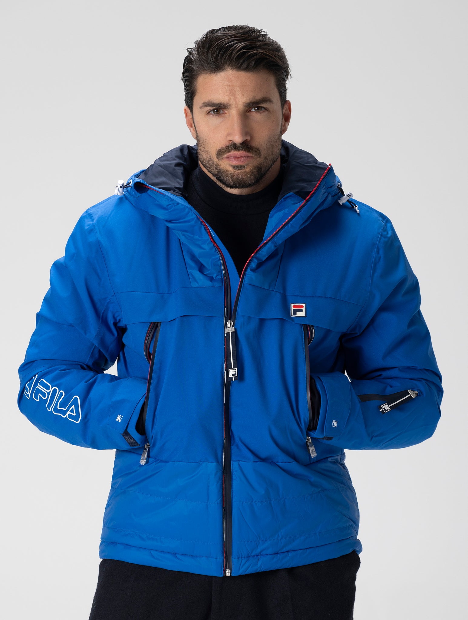 FILA CHAQUETA EN AZUL