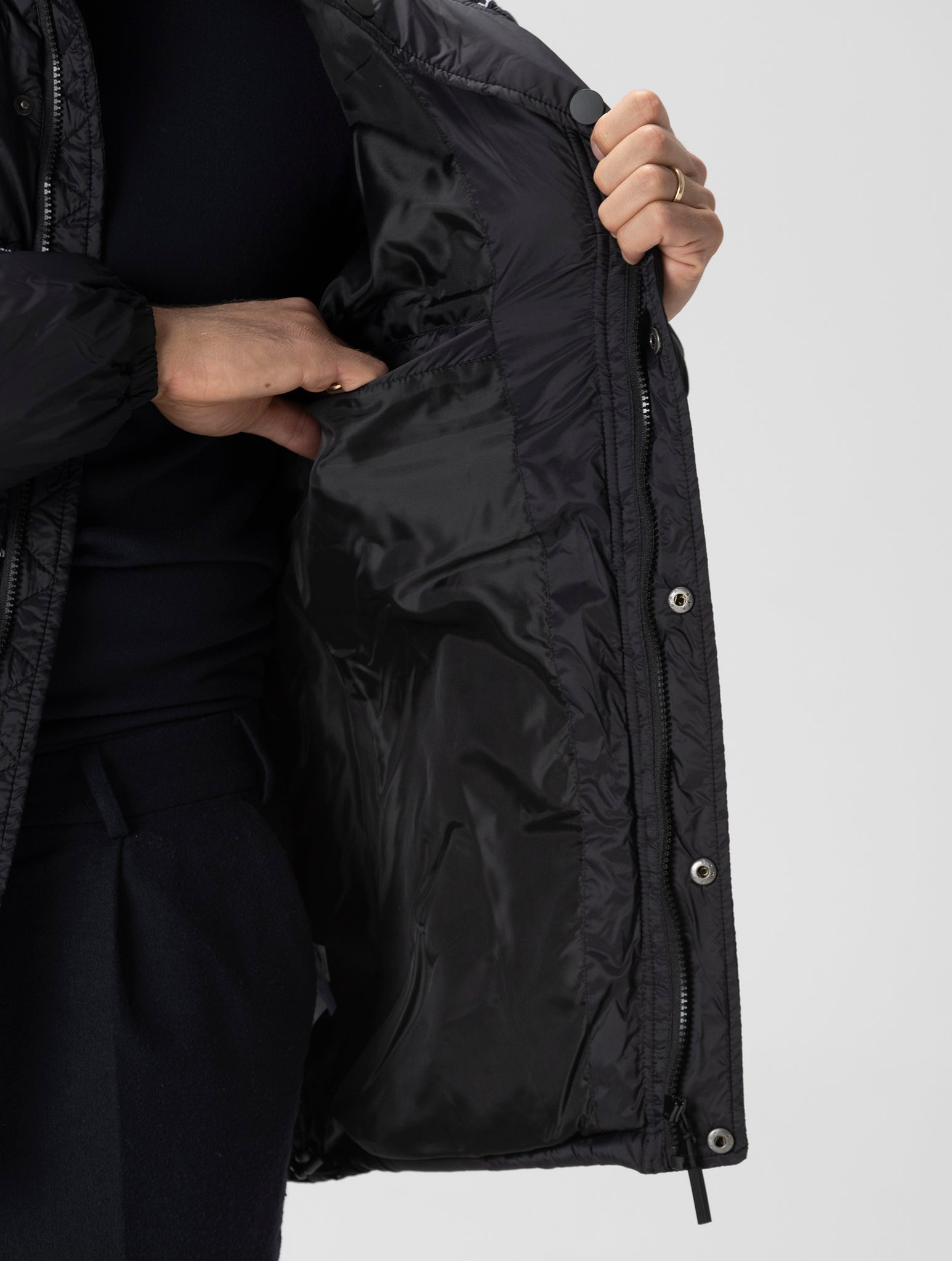 TATSUJI JACKET IN BLACK