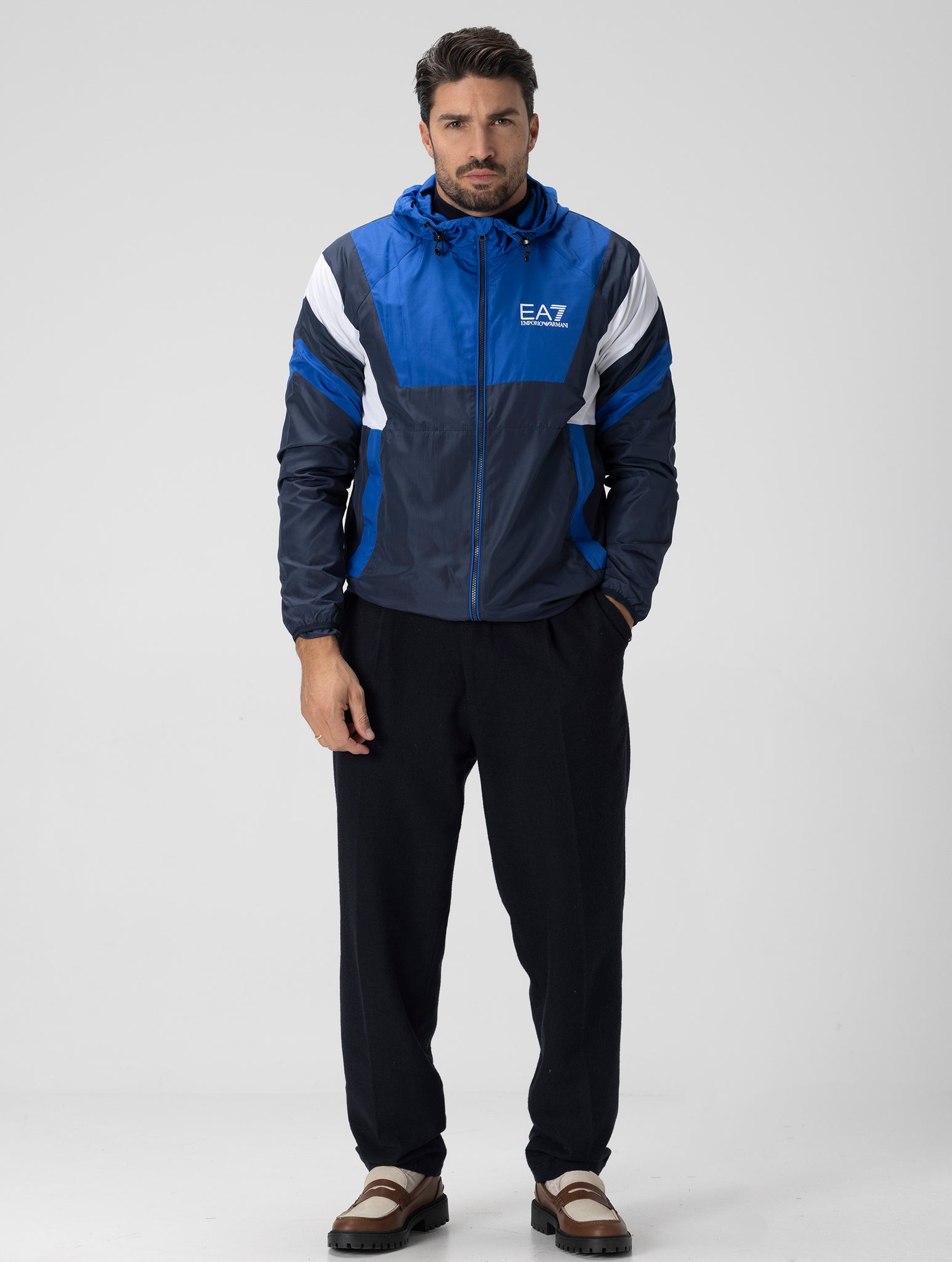 EA7 WATERPROOF JACKET IN BLUE AND WHITE