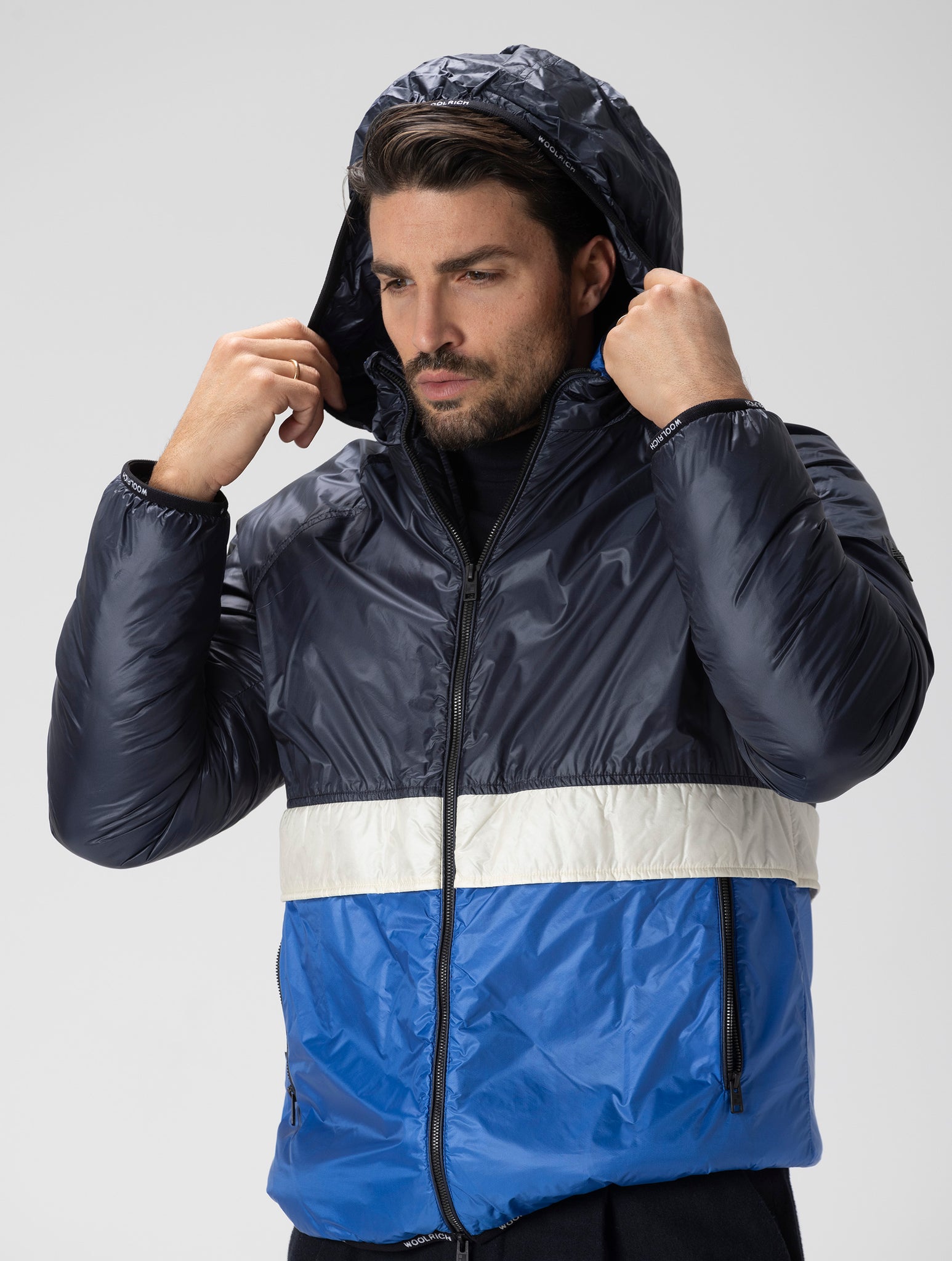 PACK-IT DOWN JACKET IN WHITE AND BLUE