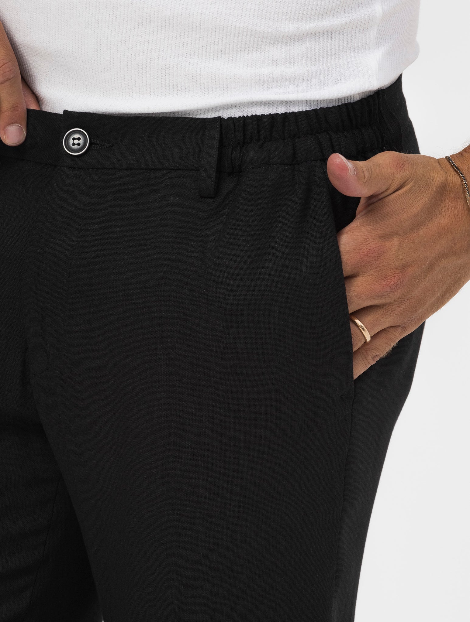 AKITA PANTALON DÉCONTRACTÉ NOIR