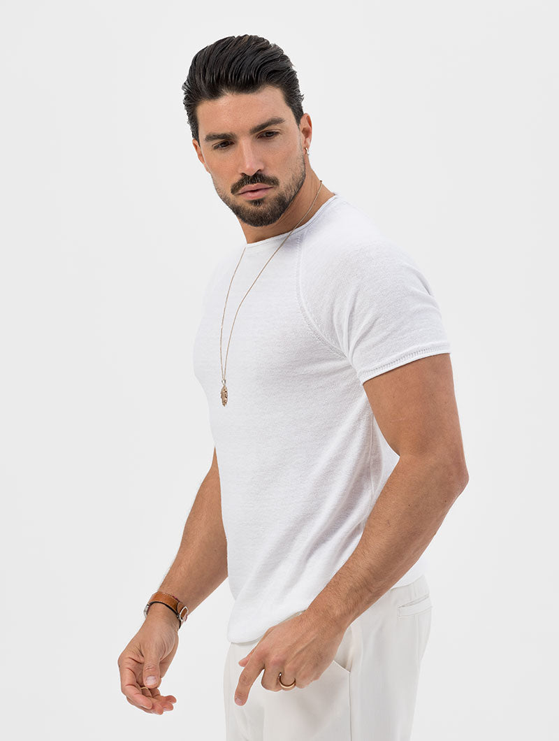 KNITTED BASIC T-SHIRT IN WHITE