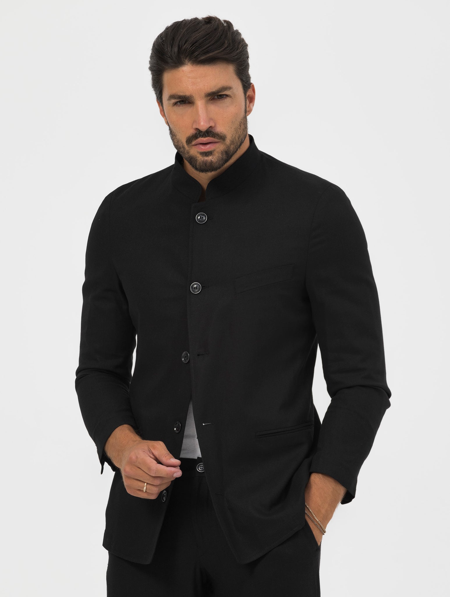 AKITA SINGLE BREASTED BLAZER IN BLACK