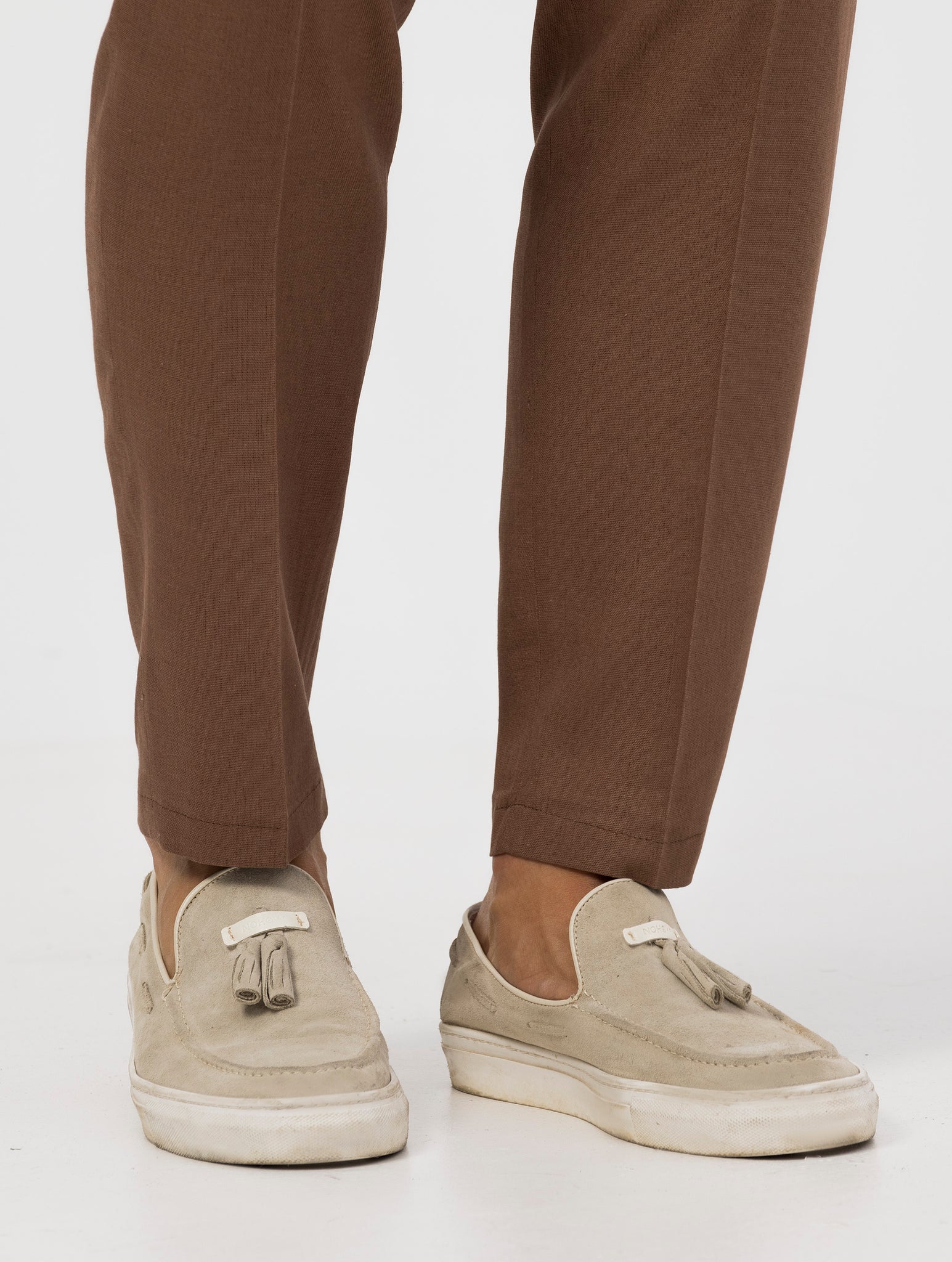 AKITA CASUAL PANTS IN TOBACCO