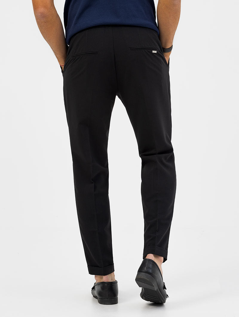 MONO PINCES PANTS IN BLACK