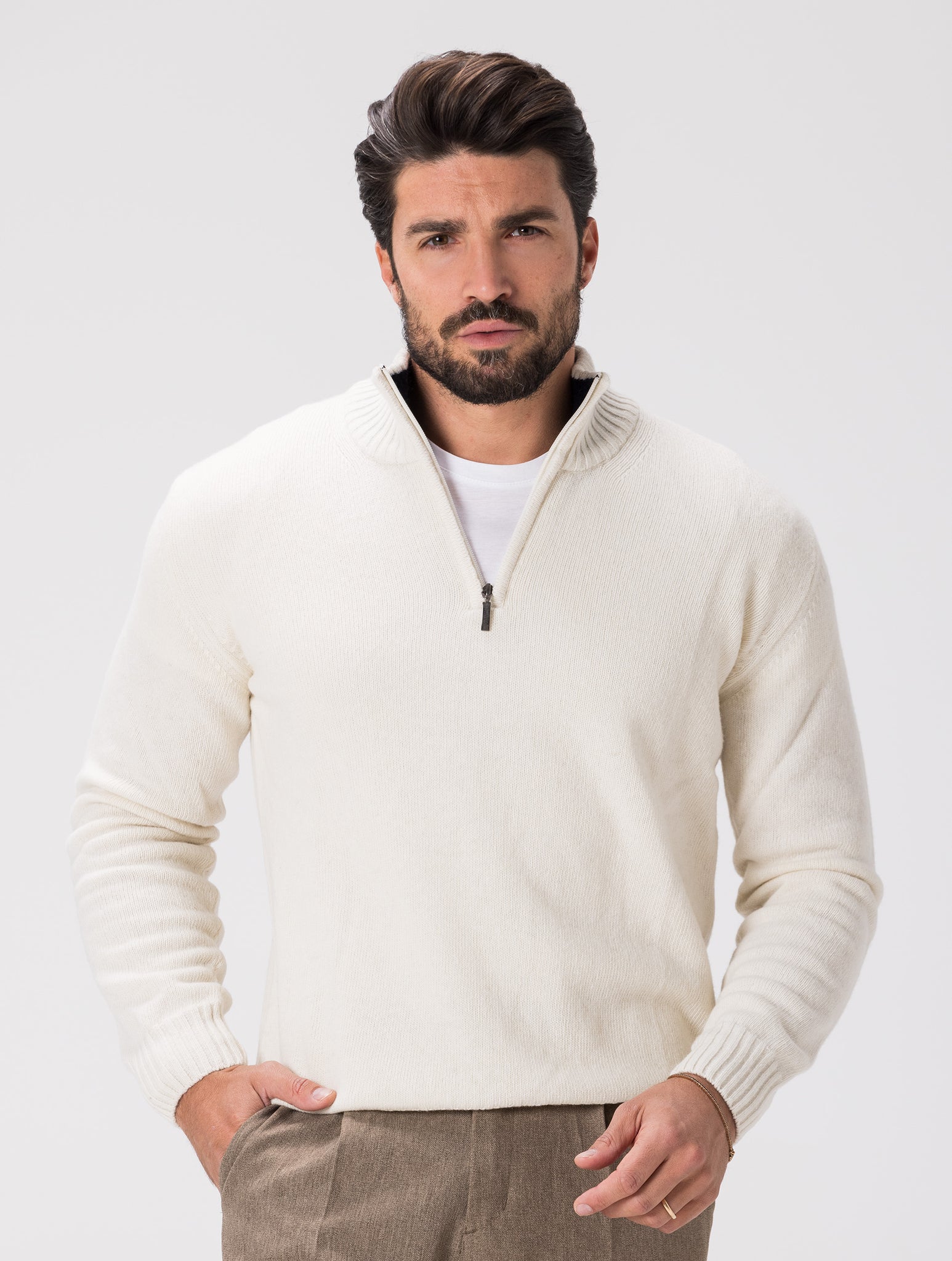 WOOL ZIPPED SWEATER IN CREAM