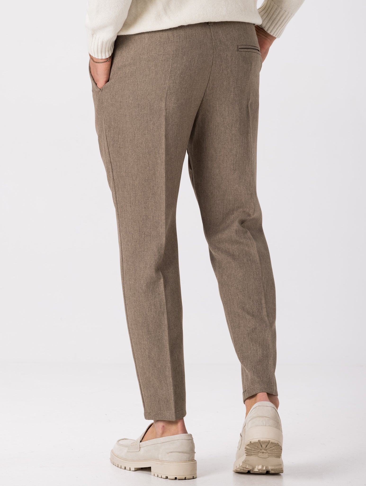 DASHER CASUAL PANTS IN MUD