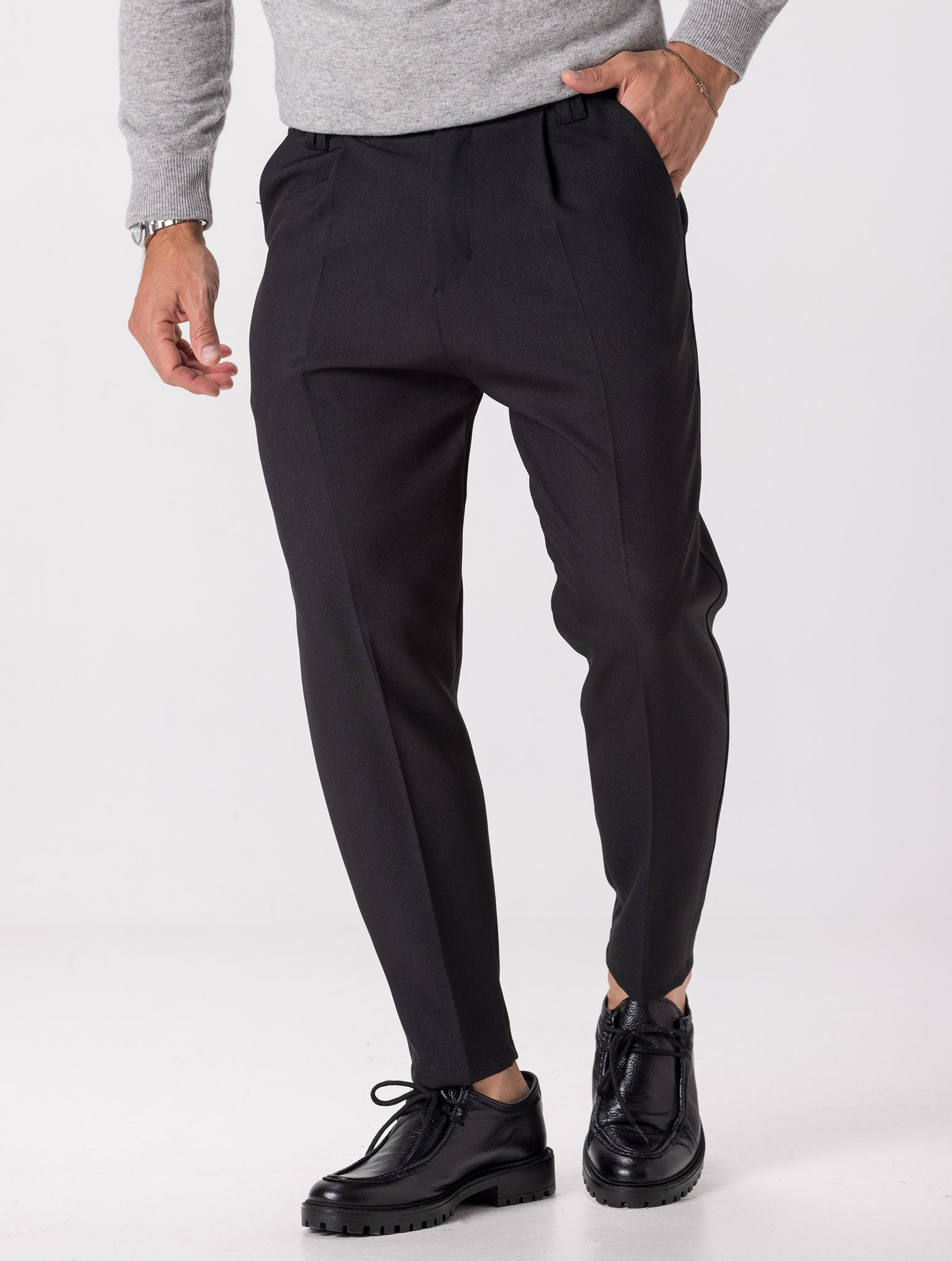 DASHER CASUAL PANTS IN BLACK