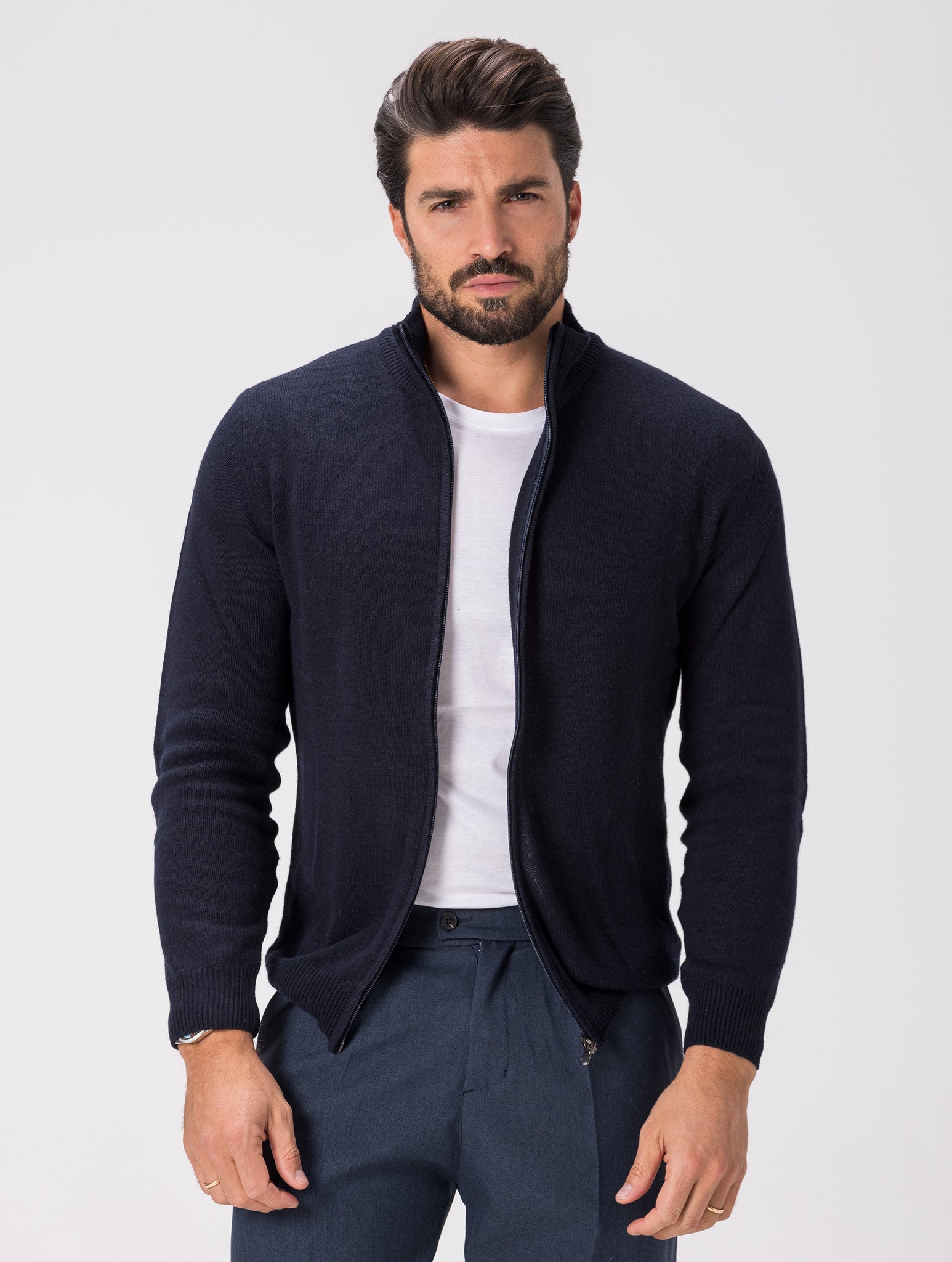 WOOL ZIPPED CARDIGAN IN NAVY