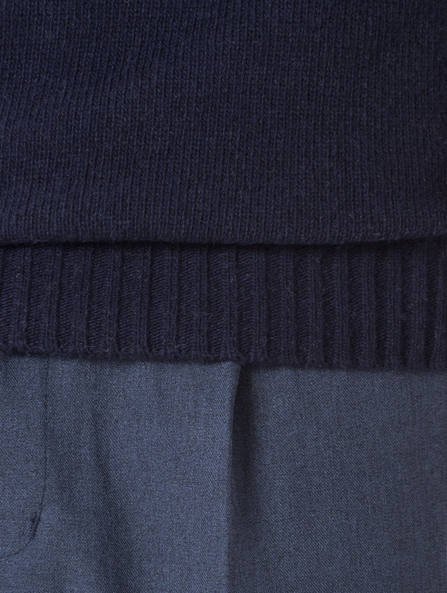 WOOL ZIPPED SWEATER IN NAVY