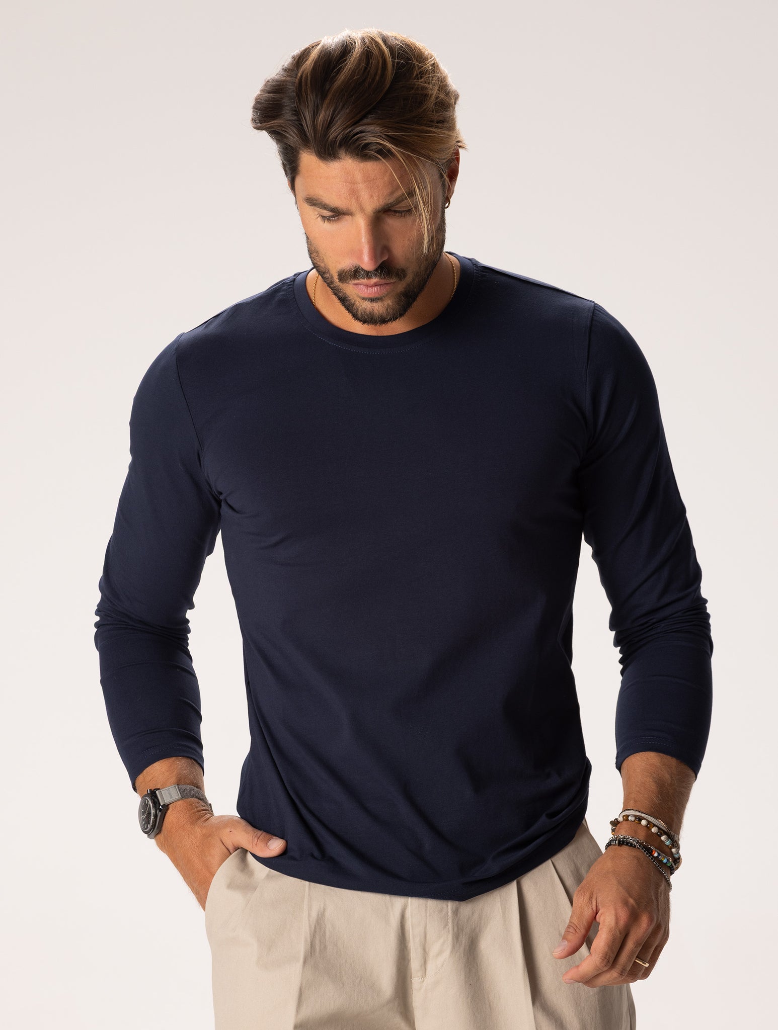 CHASE LONG T-SHIRT IN NAVY