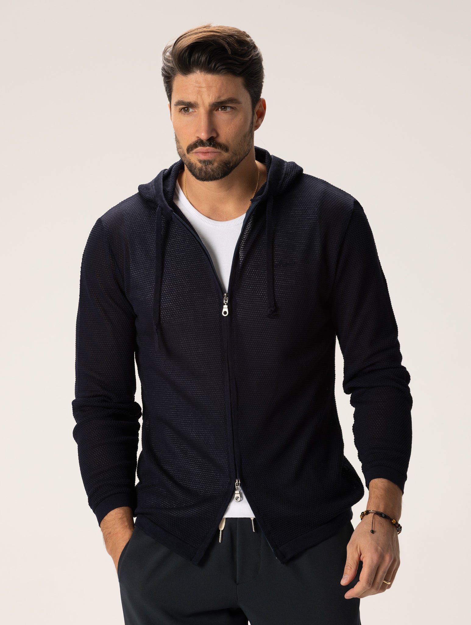 ISAO HOODIE CARDIGAN IN NAVY