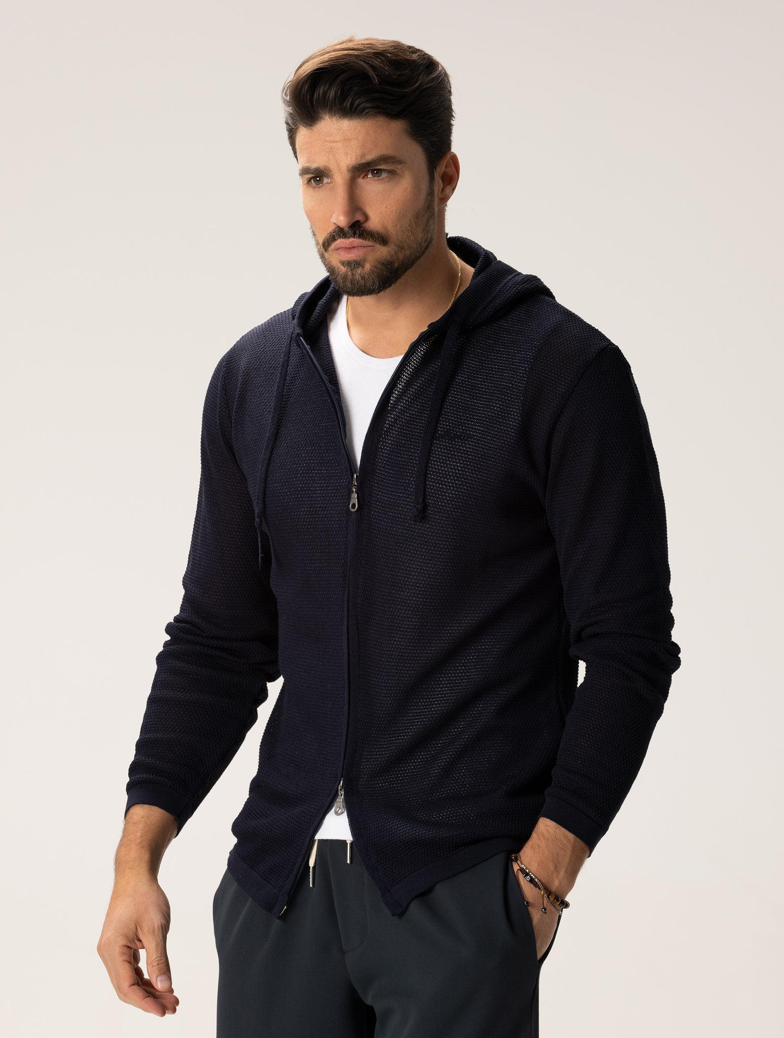 ISAO HOODIE CARDIGAN IN NAVY