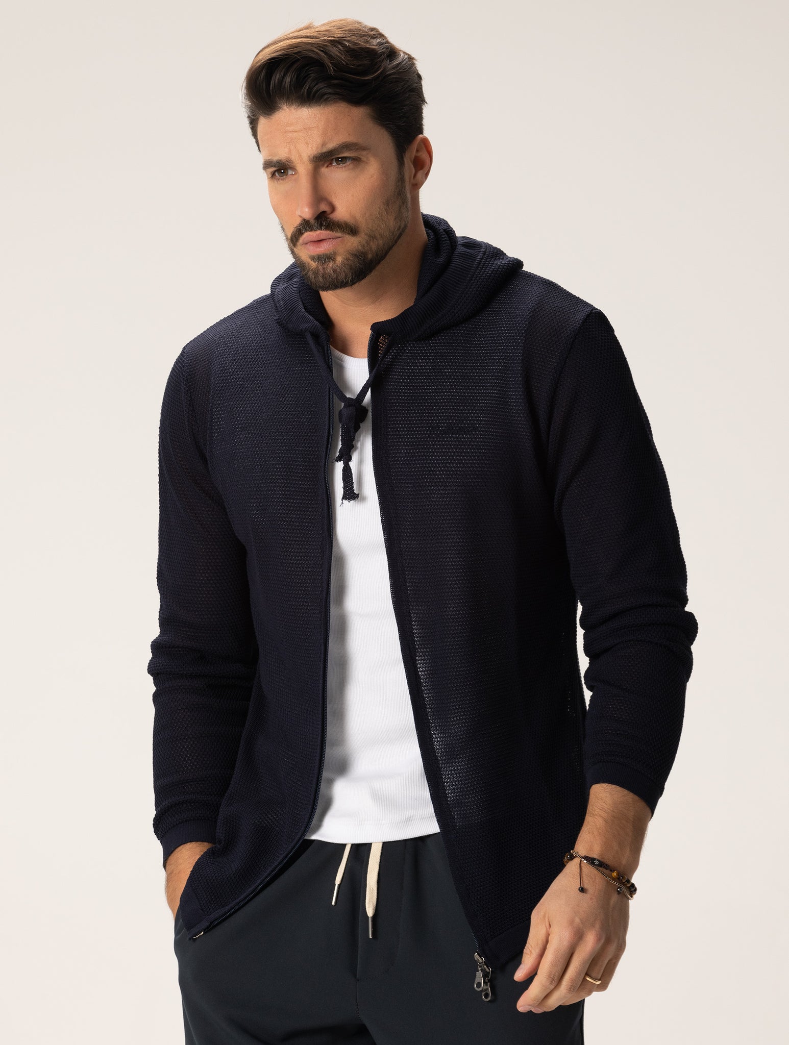 ISAO HOODIE CARDIGAN IN NAVY