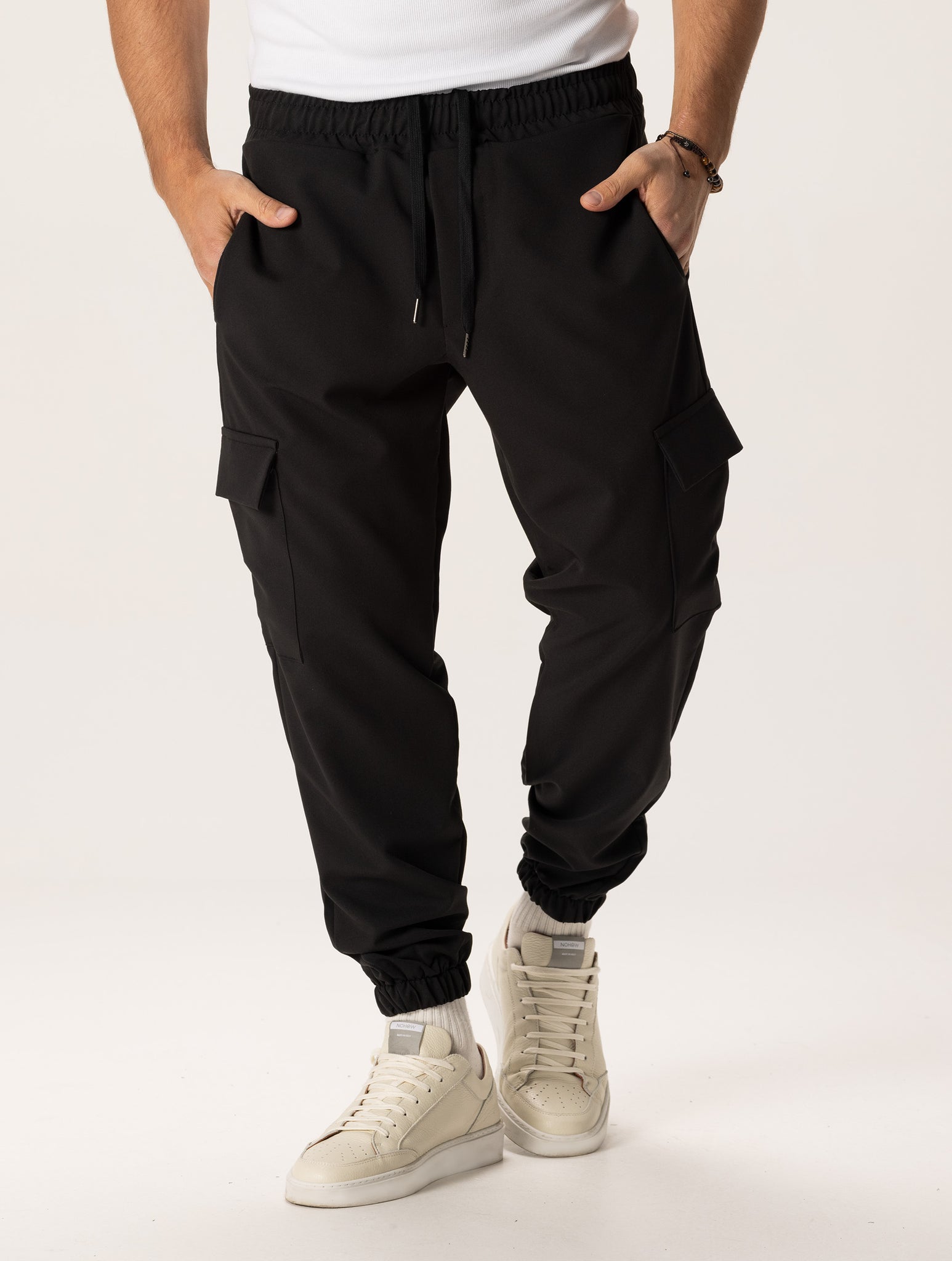 TIMOTHY CARGO PANTS IN BLACK