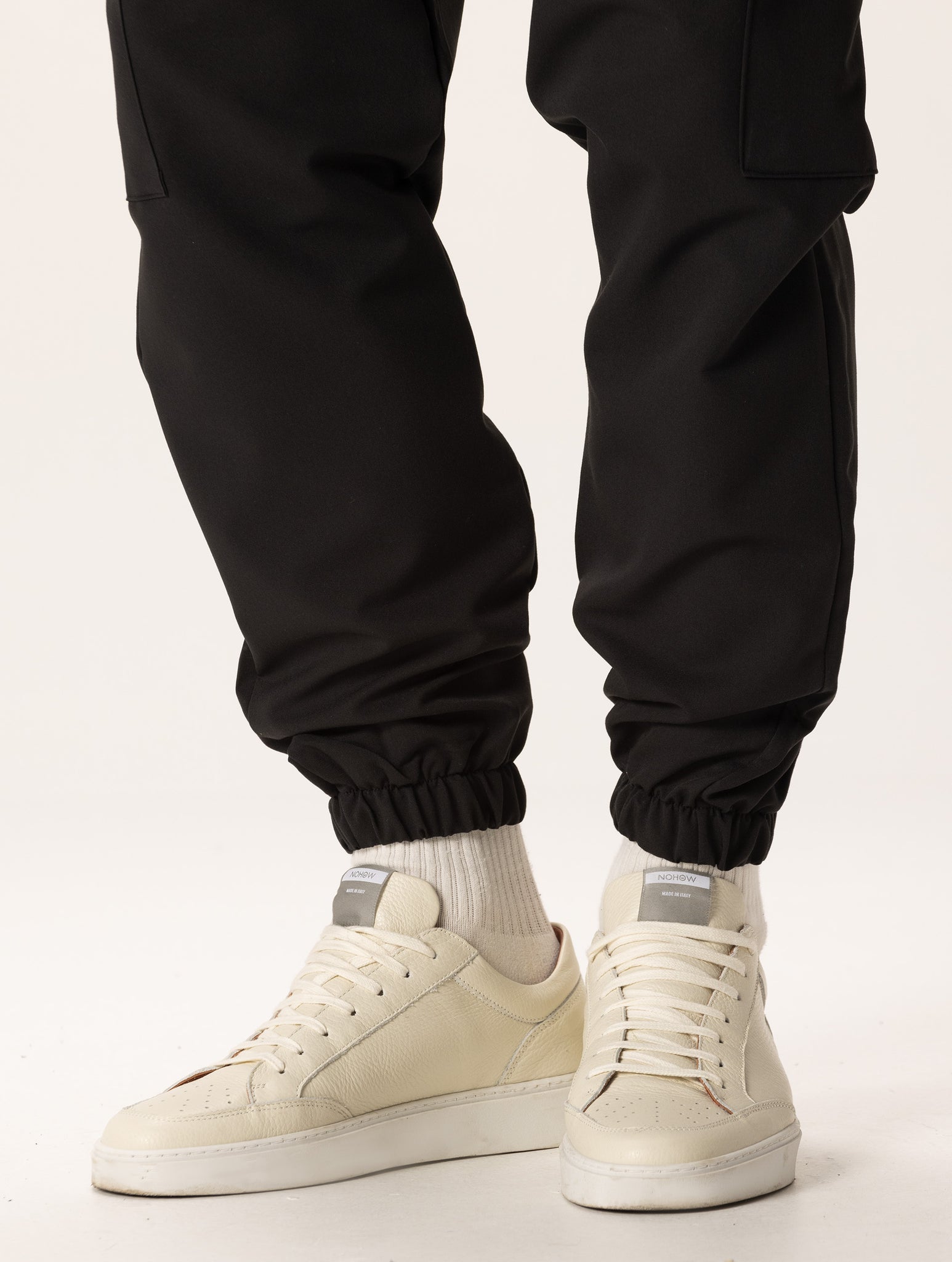 TIMOTHY CARGO PANTS IN BLACK