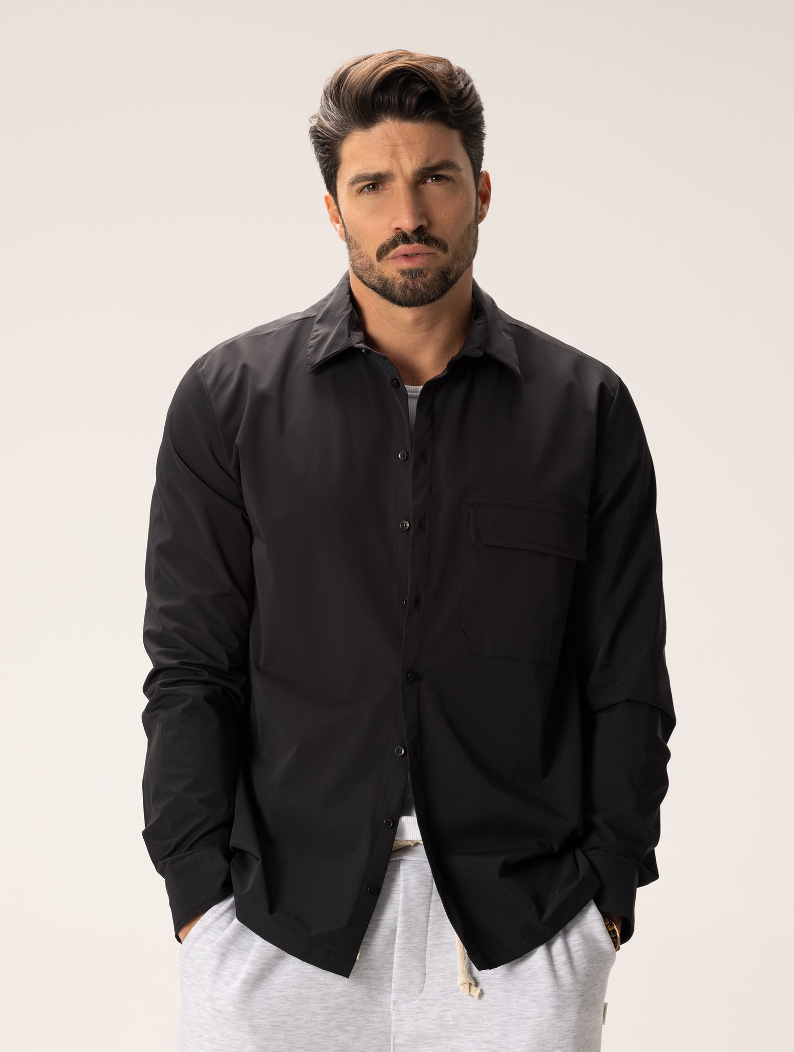 ZEKE TECH CASUAL SHIRT IN BLACK