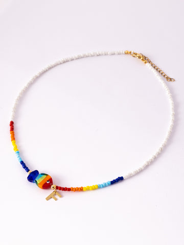 COLLANA PERSONALIZZATA CON PESCIOLINO COLORATO E LETTERA DORATA