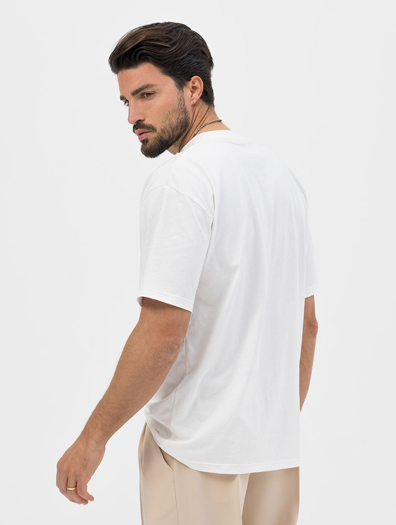 CAMISETA OVERSIZE BLANCO CON BORDADO NOHOW