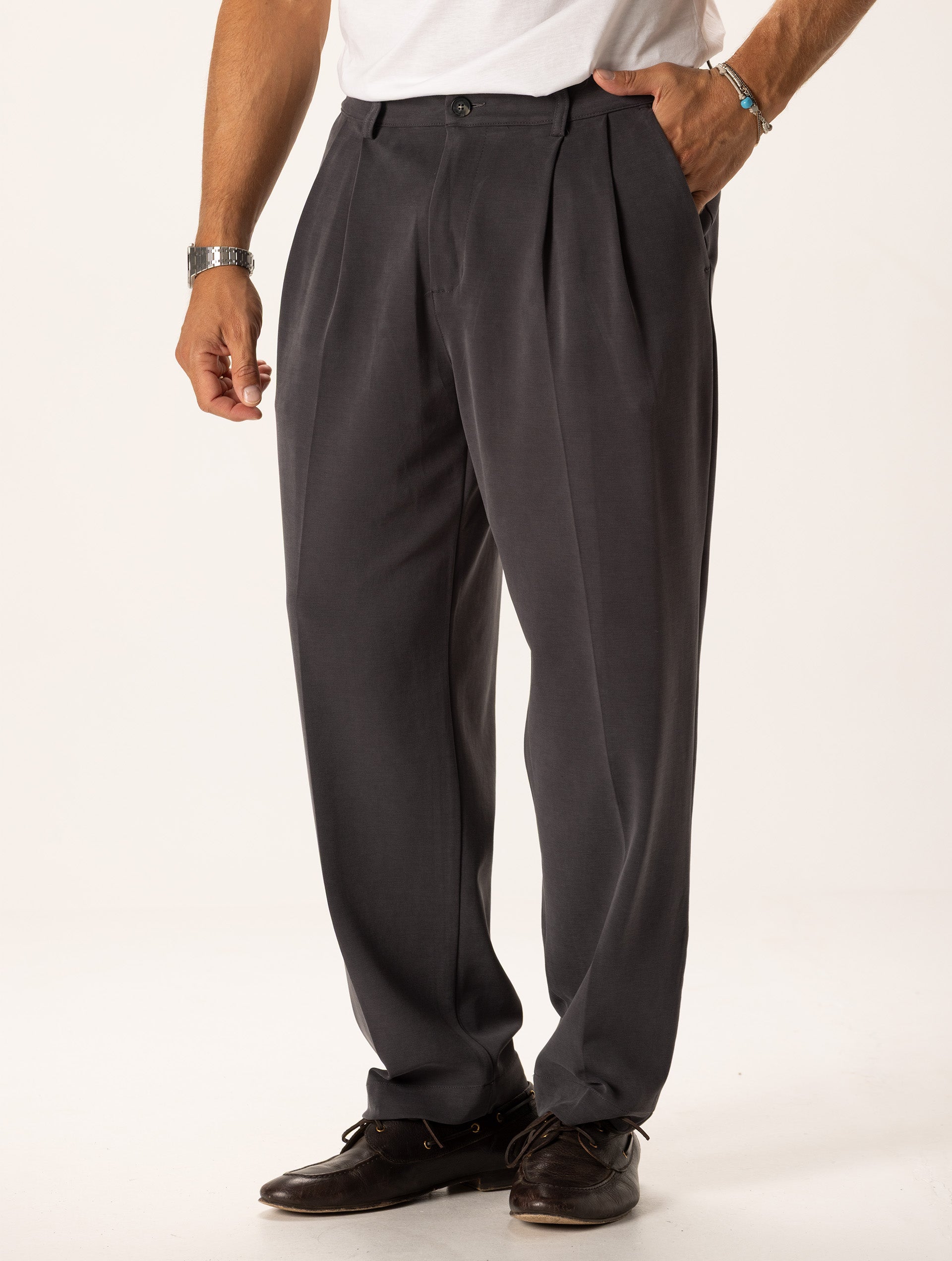WIDE-LEG CASUAL PANTS IN GREY - Made in Italy | Nohow