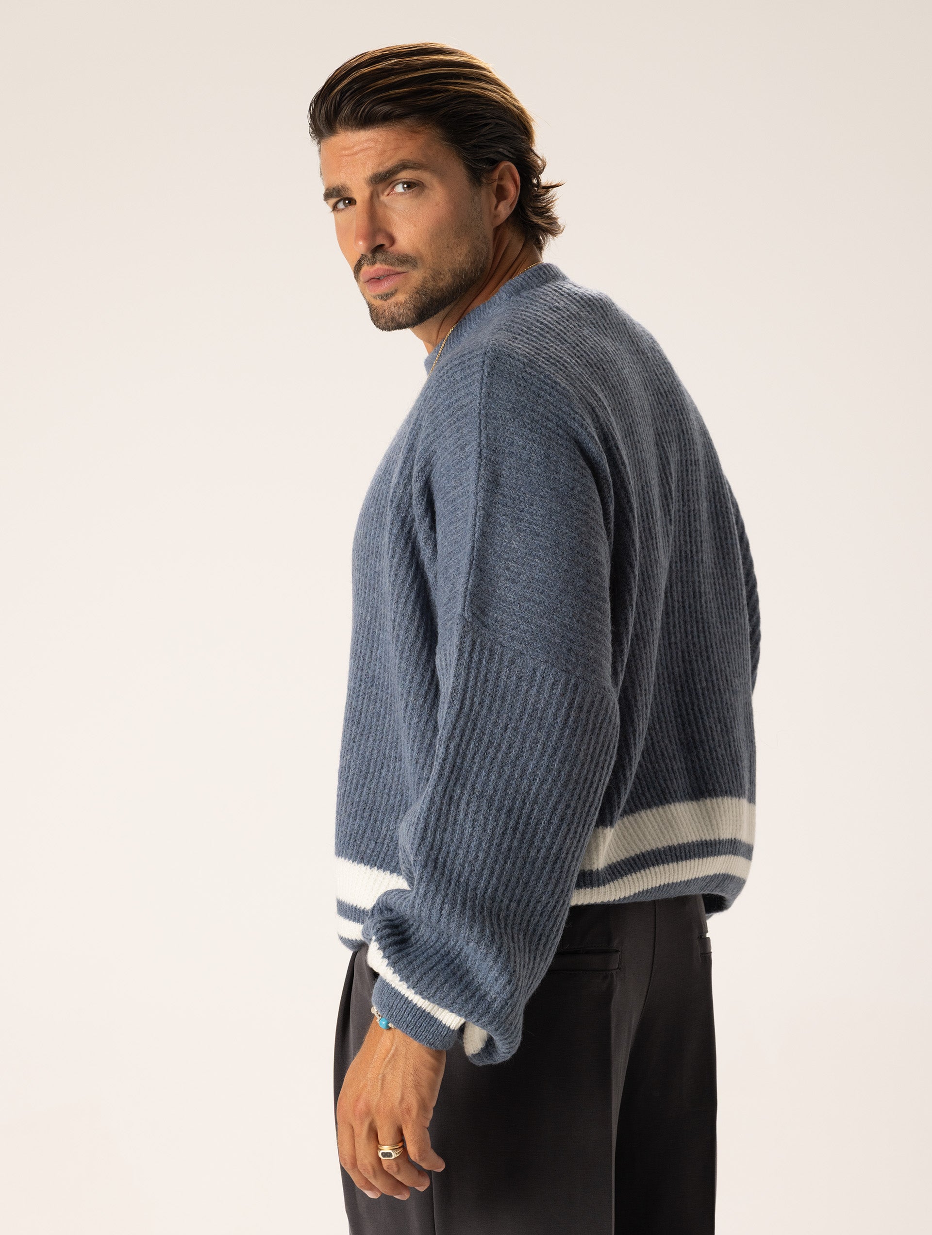 CREWNECK OVERSIZE SWEATER IN AVIO - Made in Italy | Nohow