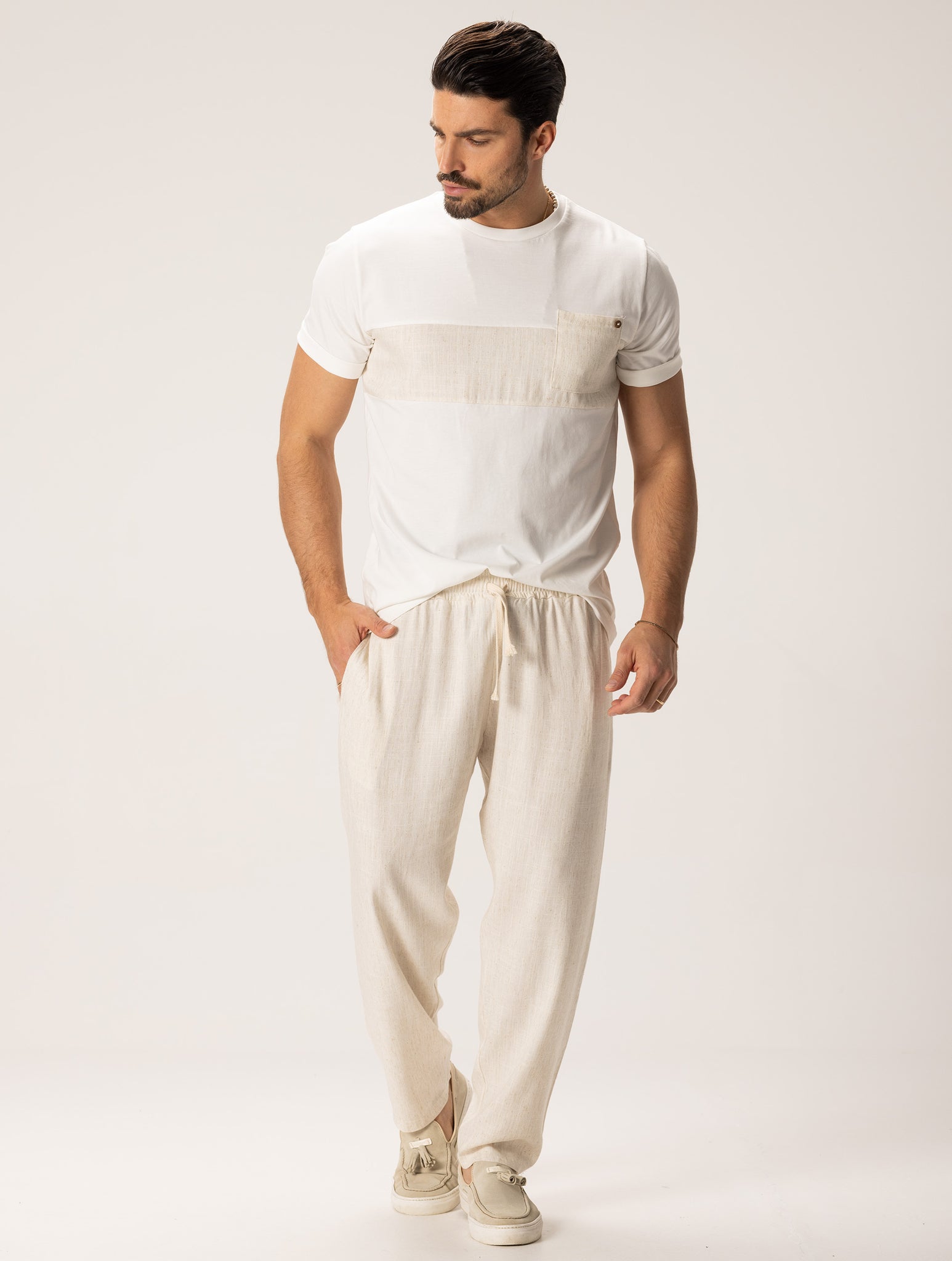 MATT POCKET T-SHIRT IN WHITE AND BEIGE