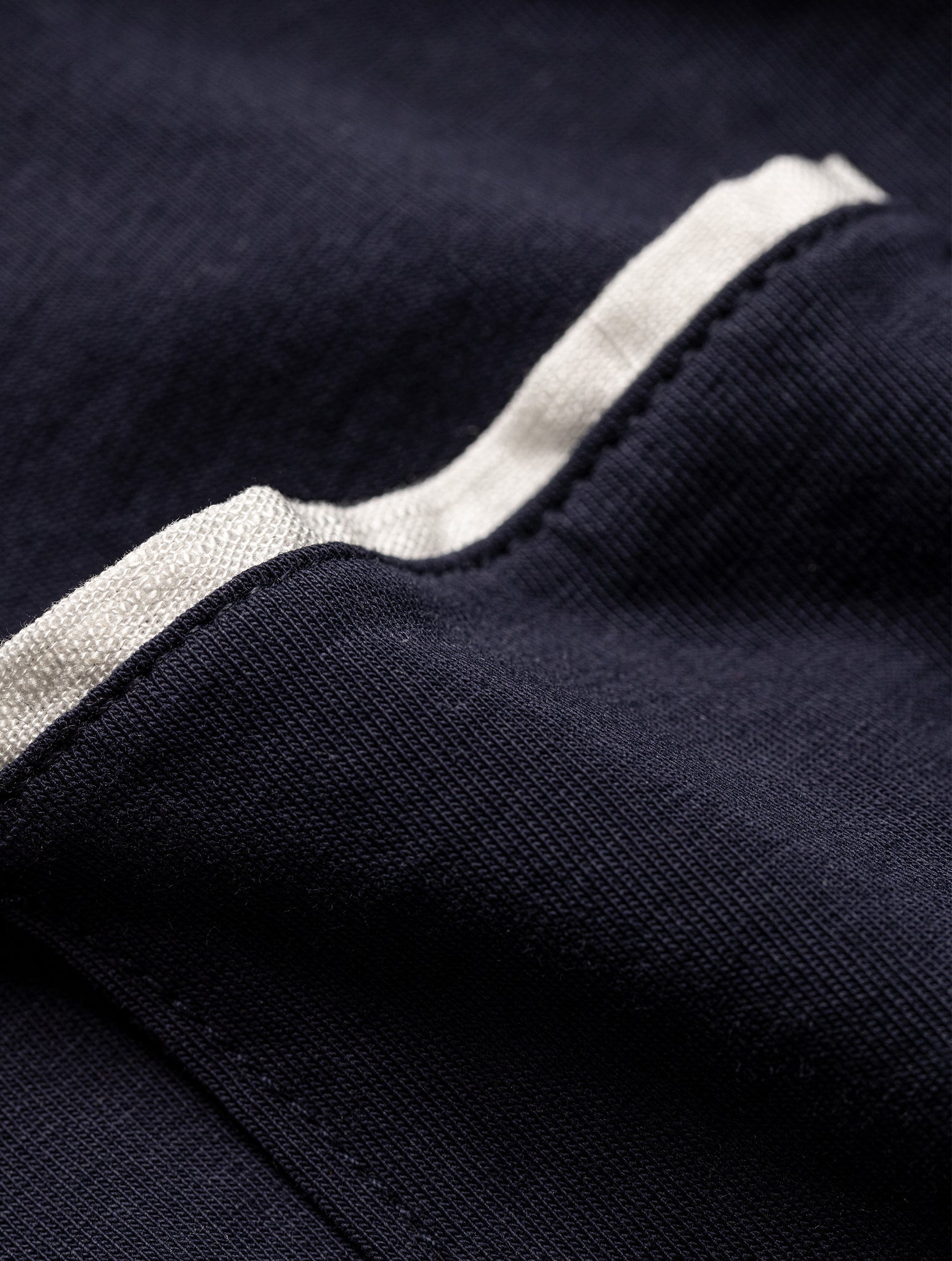 ARNOLD POCKET T-SHIRT IN NAVY