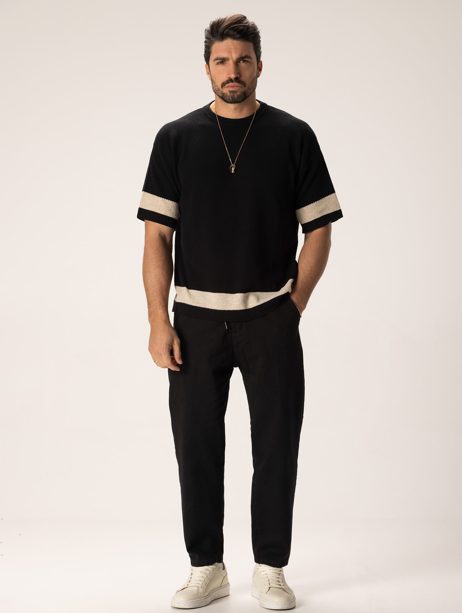 EITOKU CASUAL PANTS IN BLACK