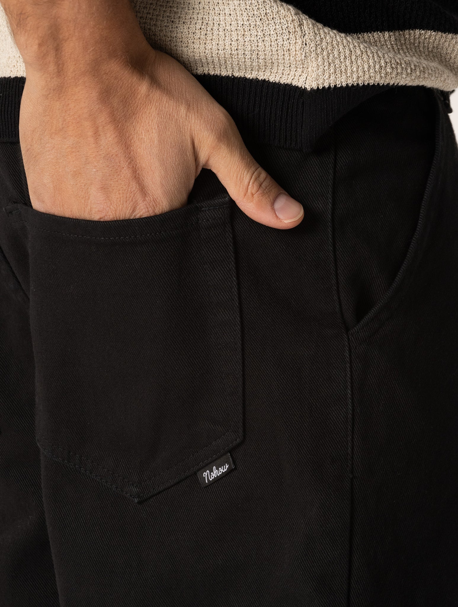 EITOKU CASUAL PANTS IN BLACK