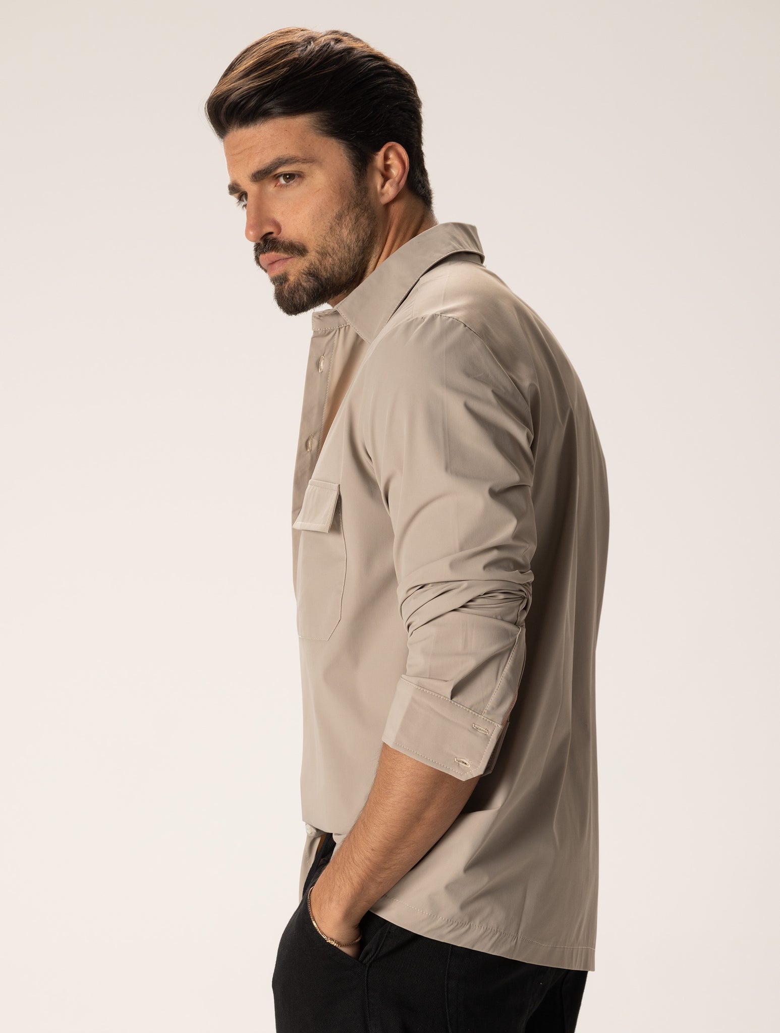 ZEKE TECH CASUAL SHIRT IN BEIGE