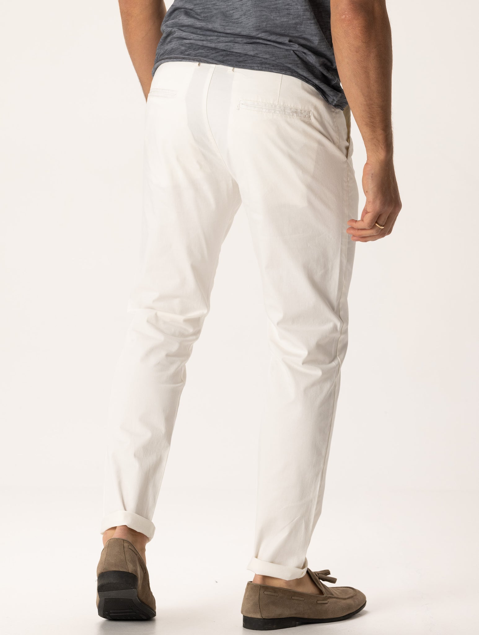 SUNE CASUAL PANTS IN WHITE