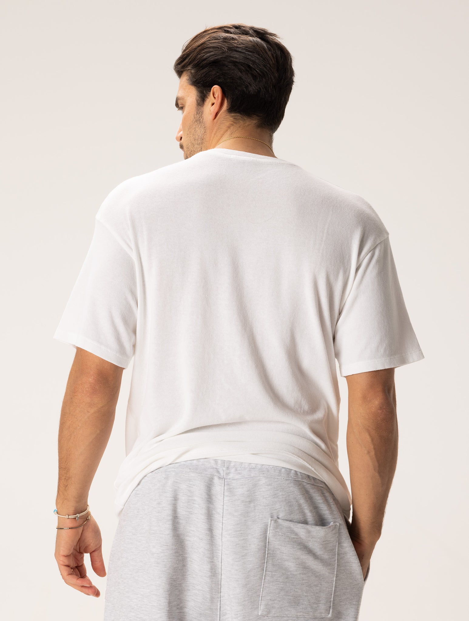 AKAHITO BASIC T-SHIRT IN WHITE