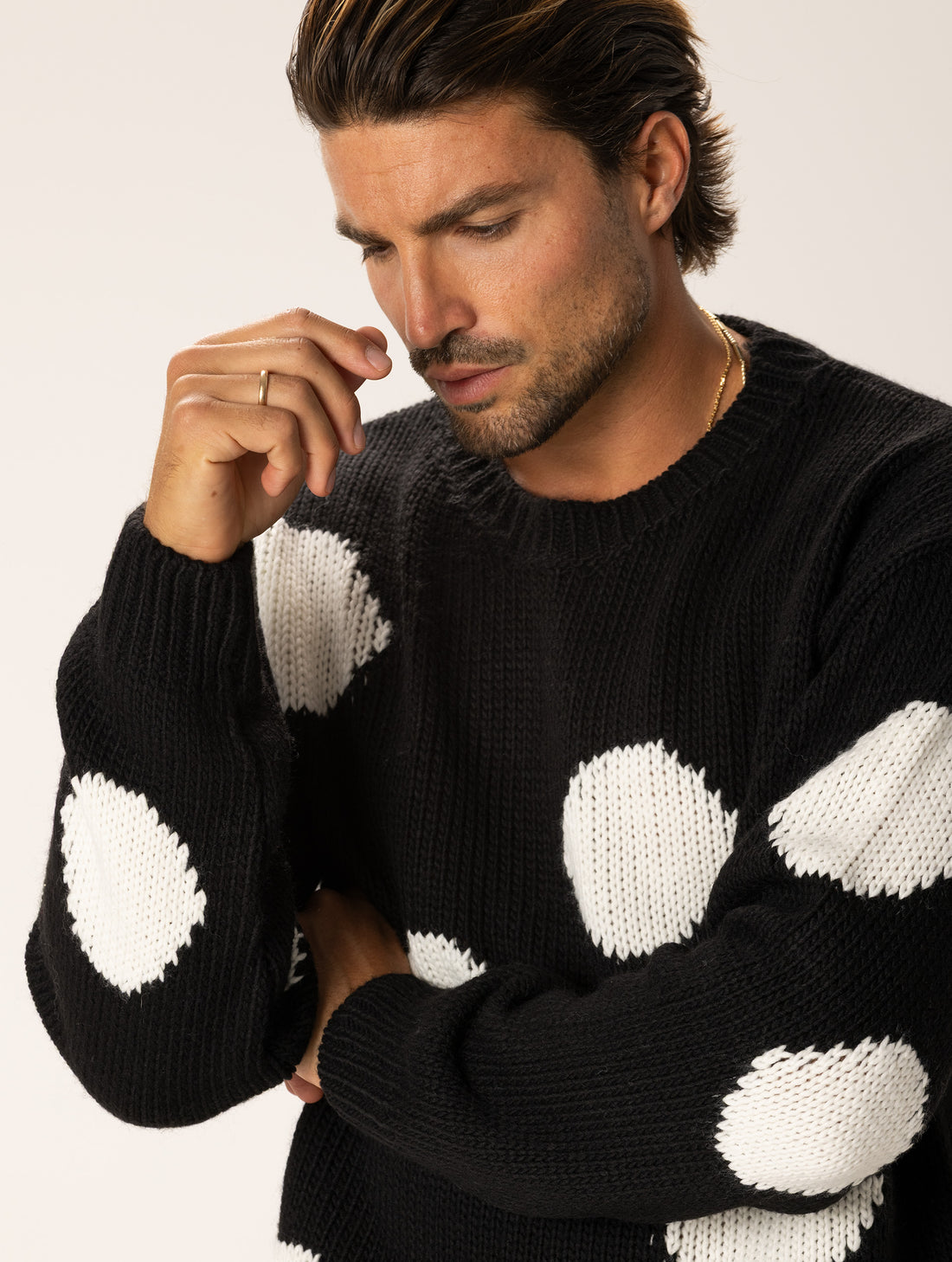 MAGLIONE POIS  GIROCOLLO NERO