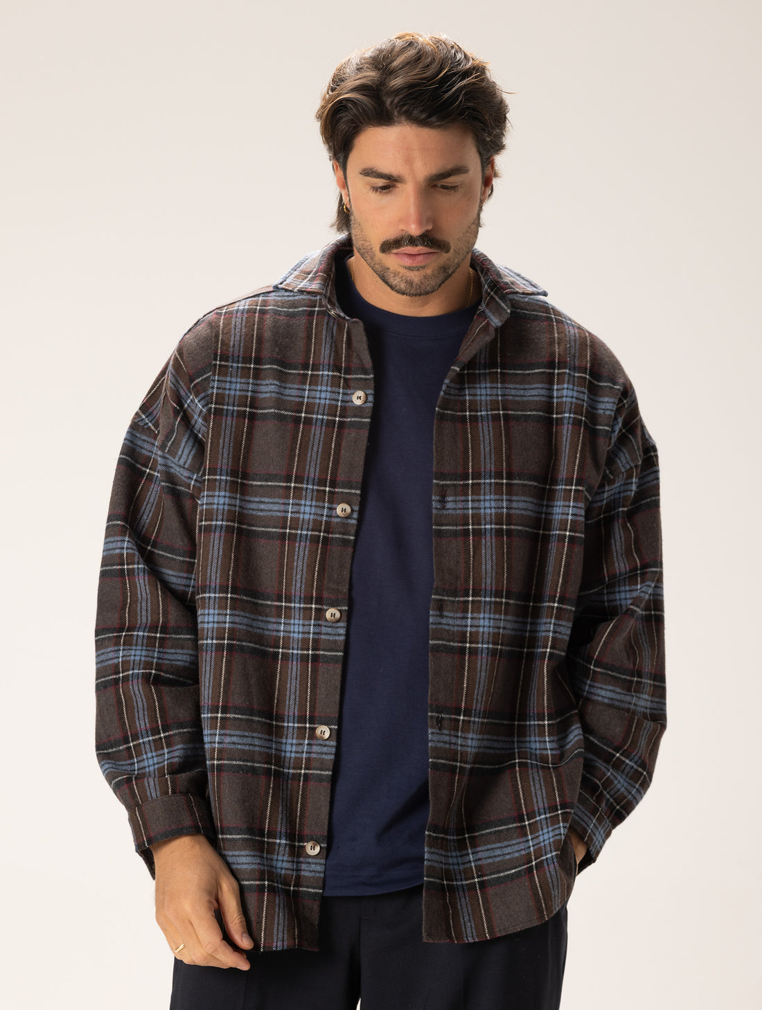 CAMISA A CUADROS MARRON
