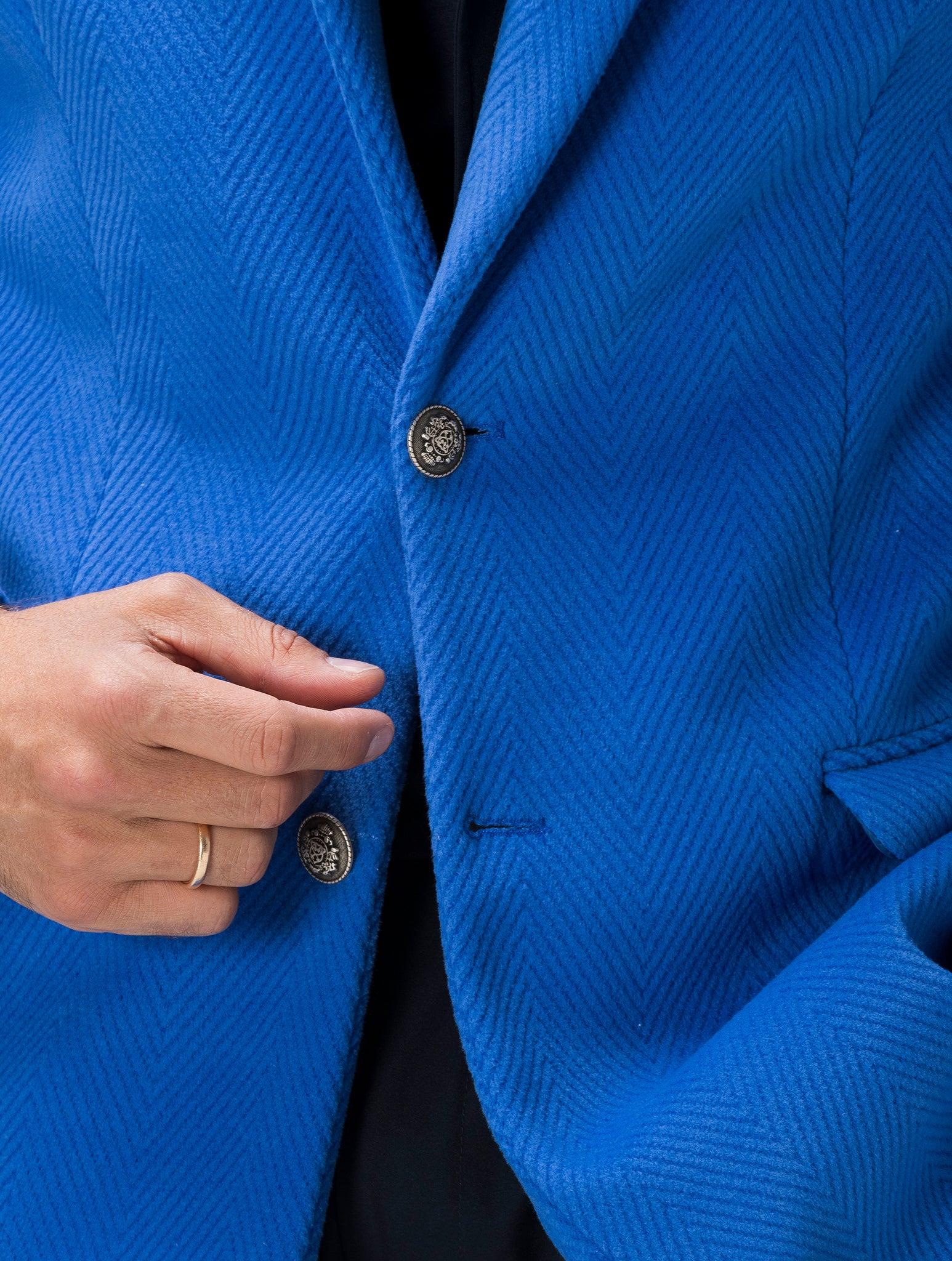 LELAND SINGLE BREASTED COAT IN BLUE ROYAL