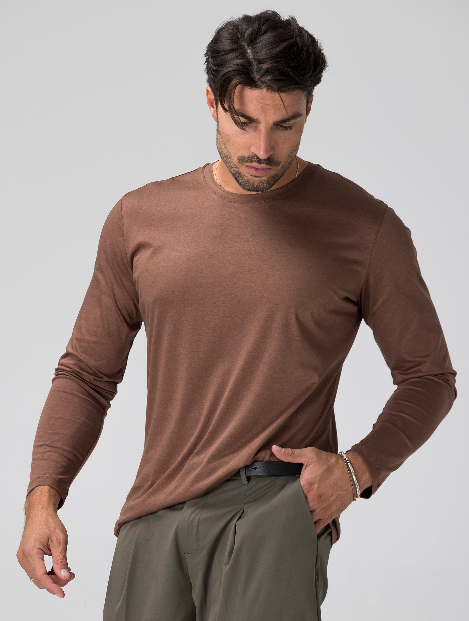 CHARLIE LONG SLEEVED T-SHIRT IN TOBACCO