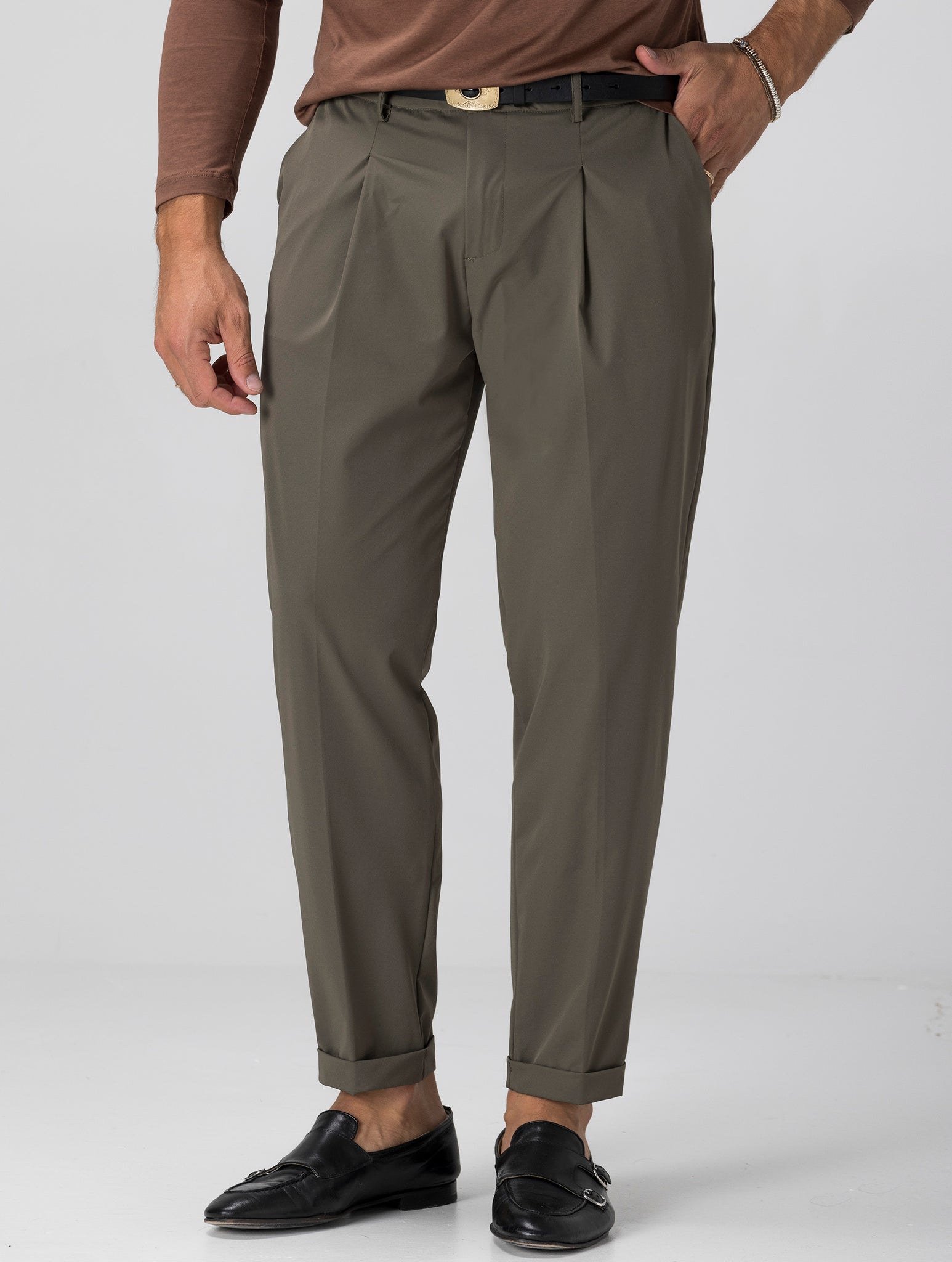 HIRO PANTALON FORMAL TEJIDO TECNICO VERDE