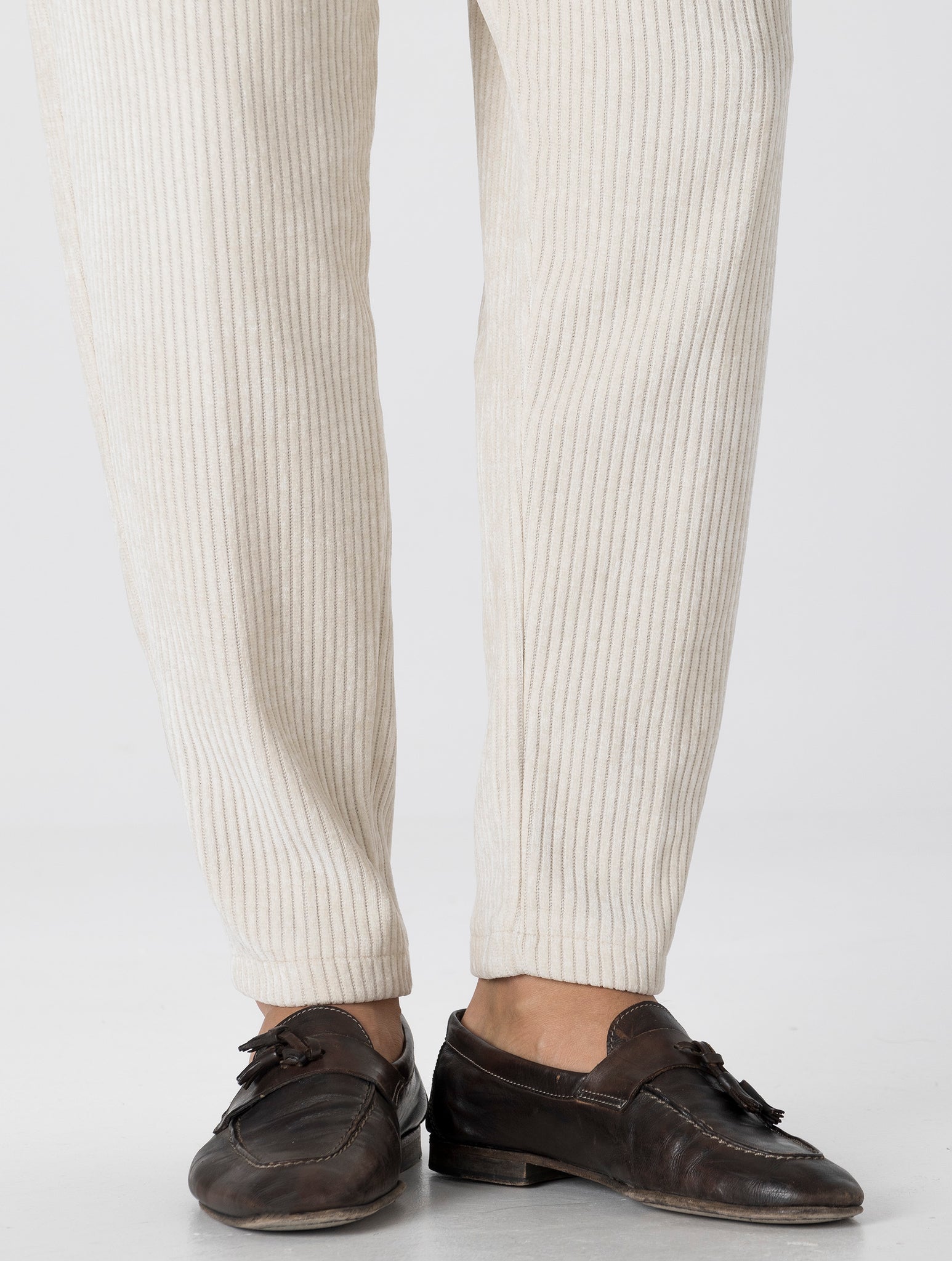 VELVET CASUAL PANTS IN CREAM