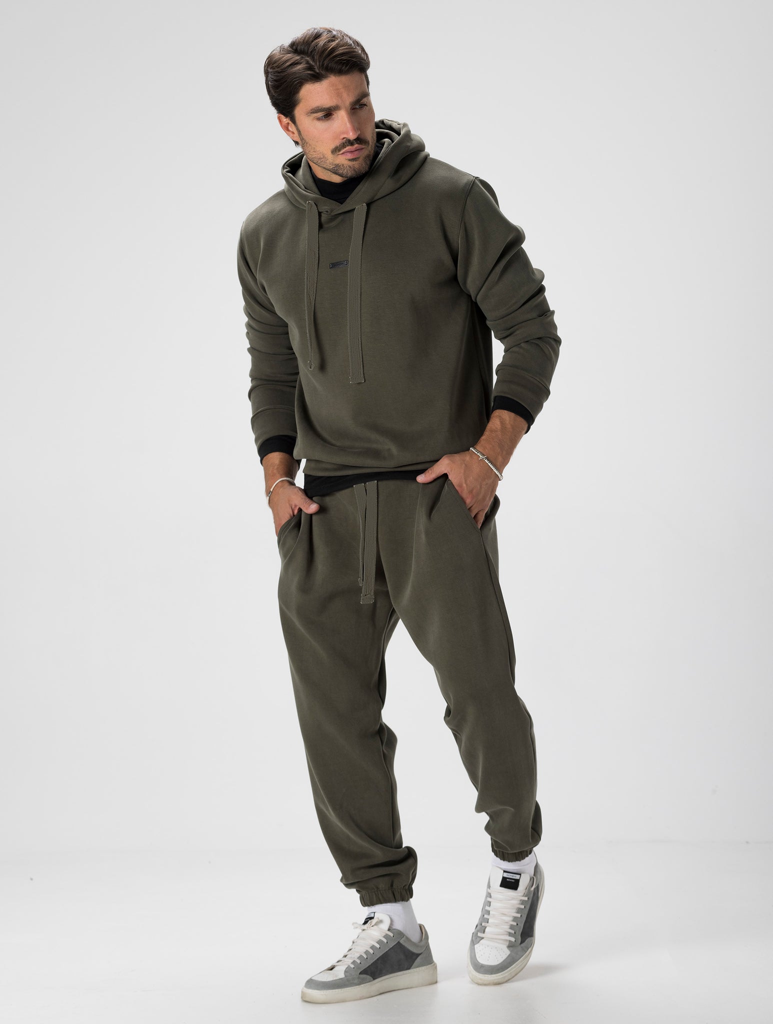 SHIRO SWEAT À CAPUCHE VERT MILITAIRE