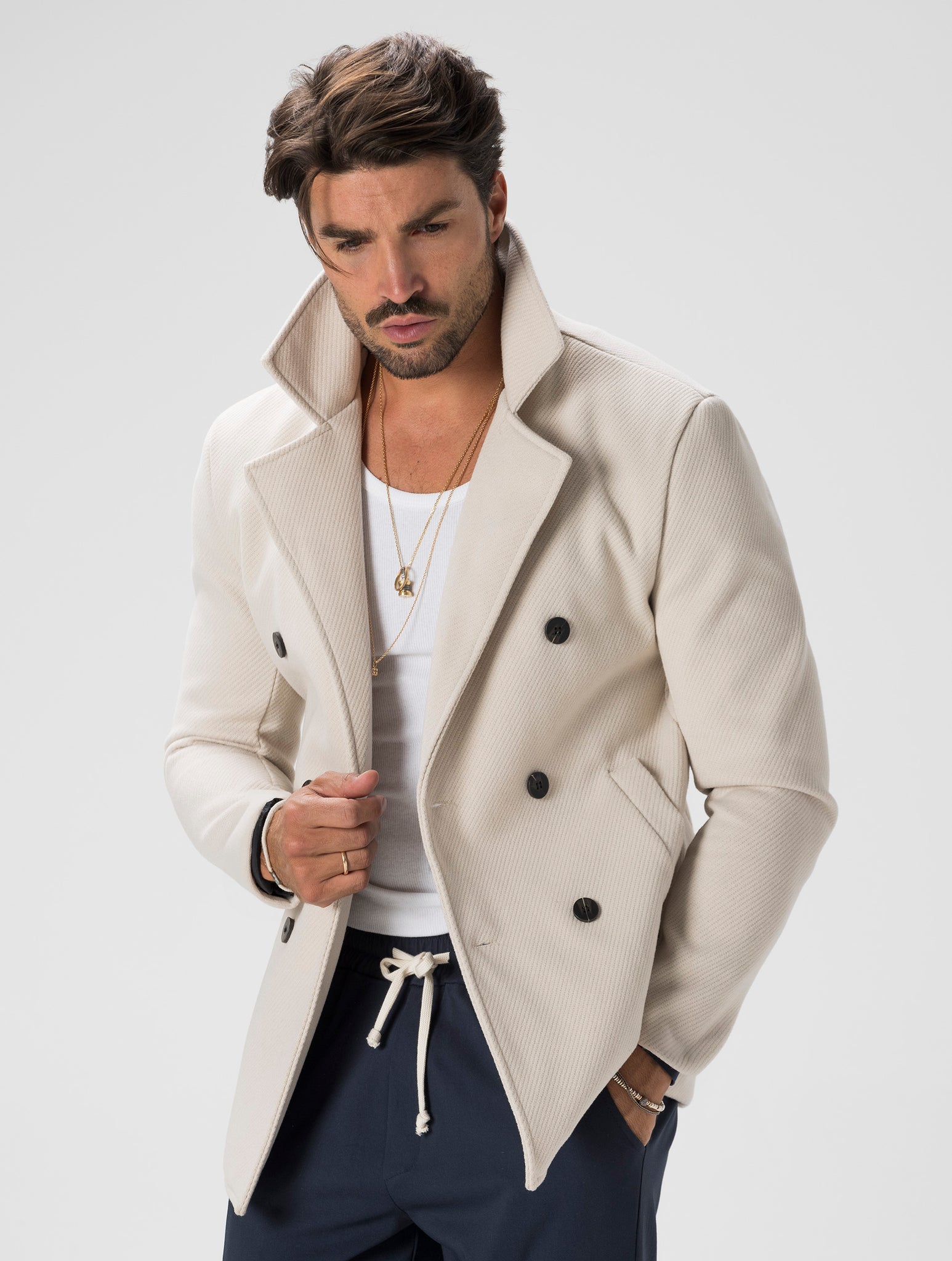 BOONE DOUBLE BREASTED COAT IN CREAM